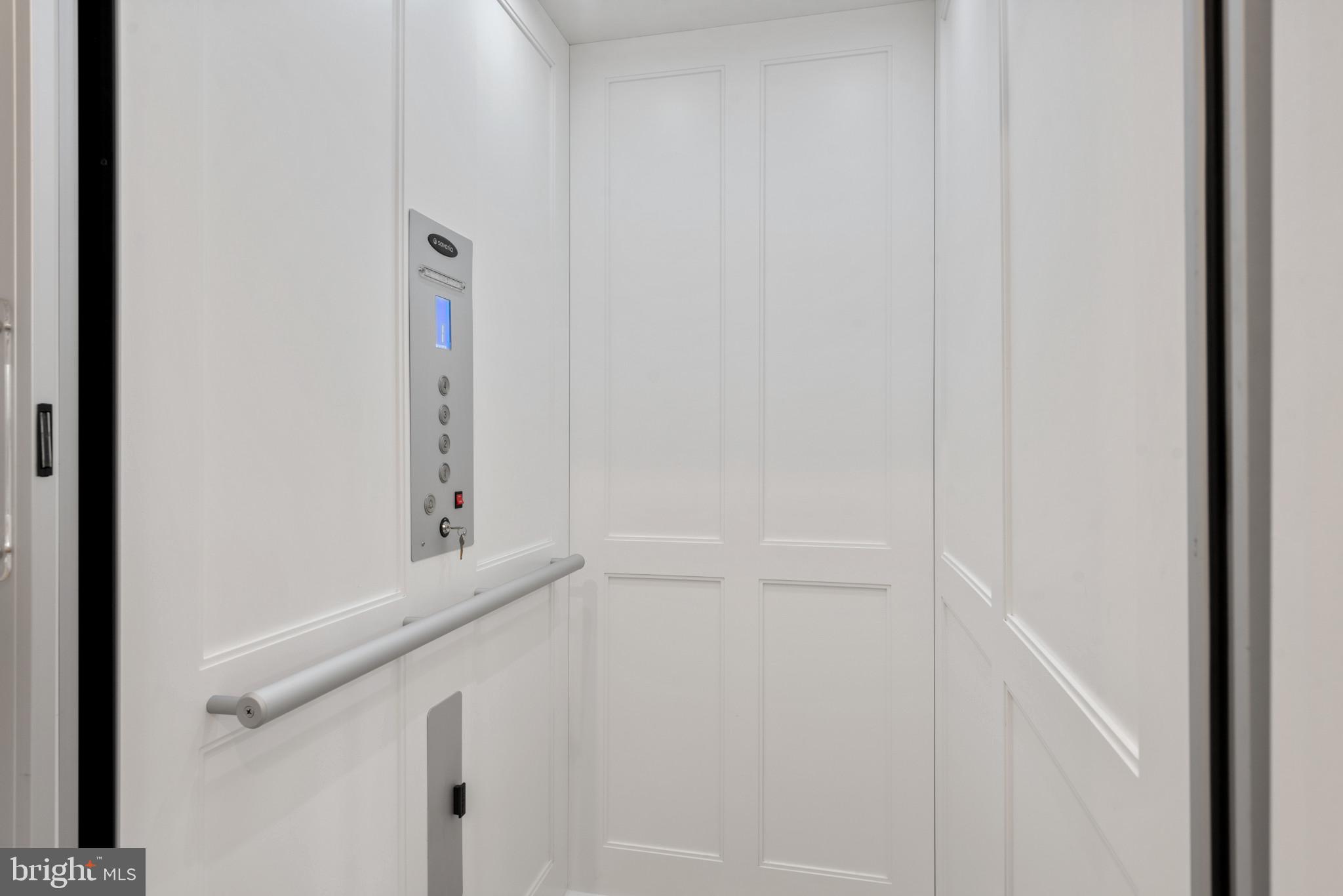 Real estate listing preview #7