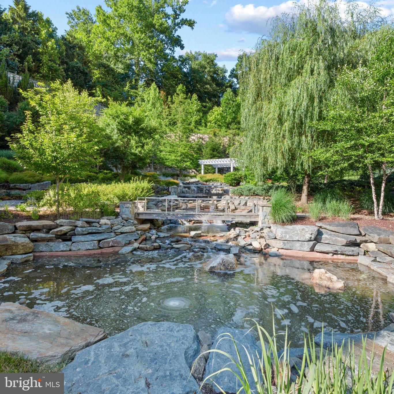 Real estate listing preview #32