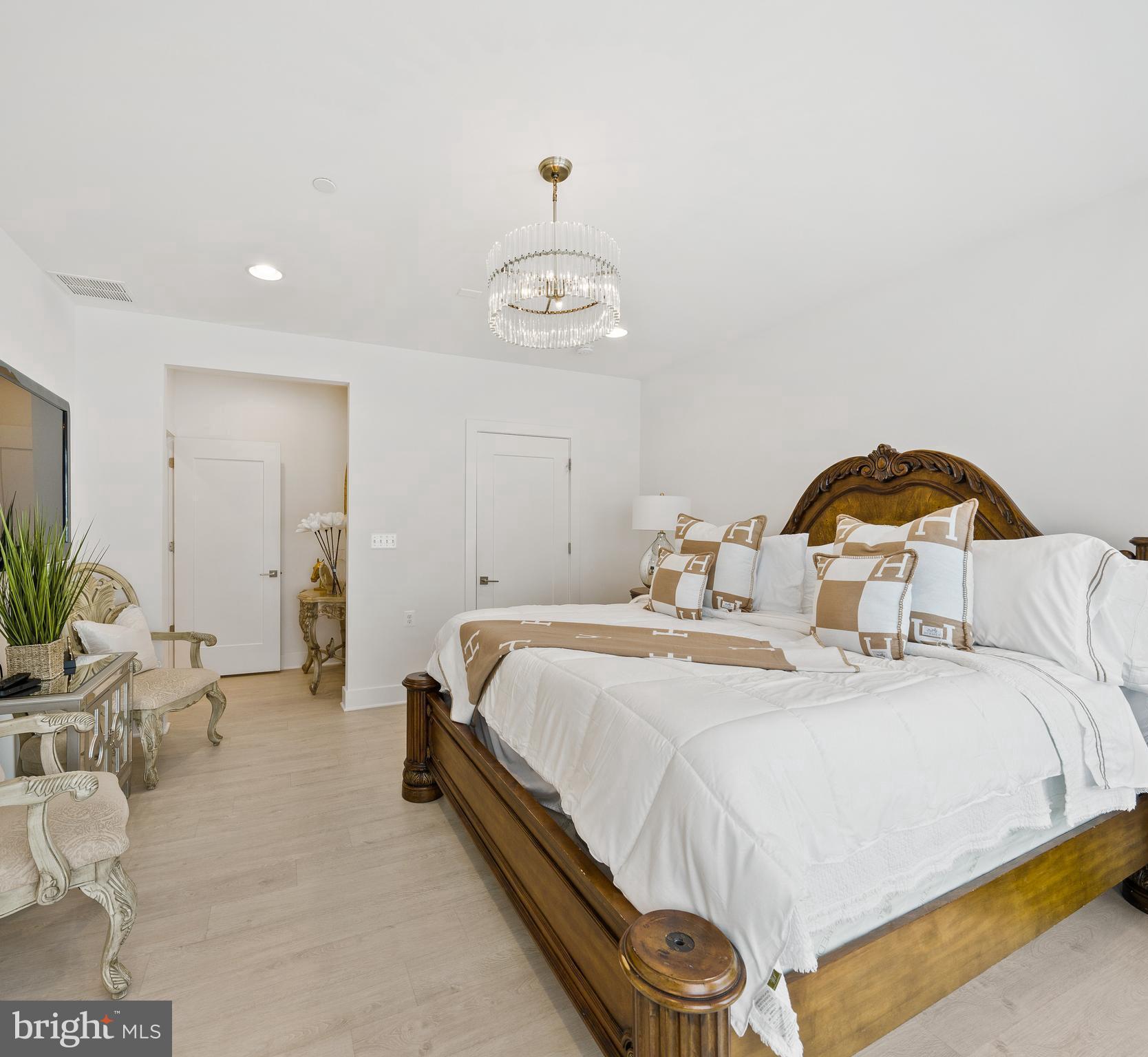 Real estate listing preview #19