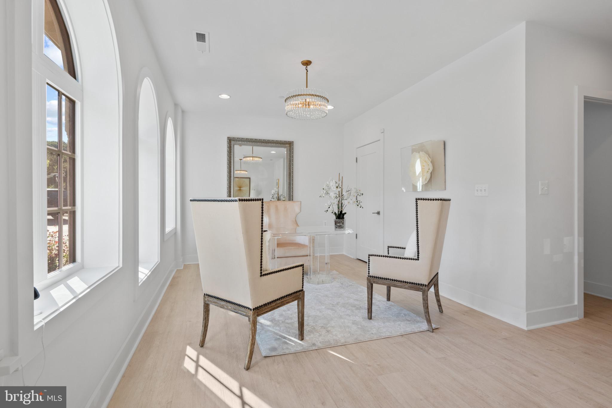 Real estate listing preview #5