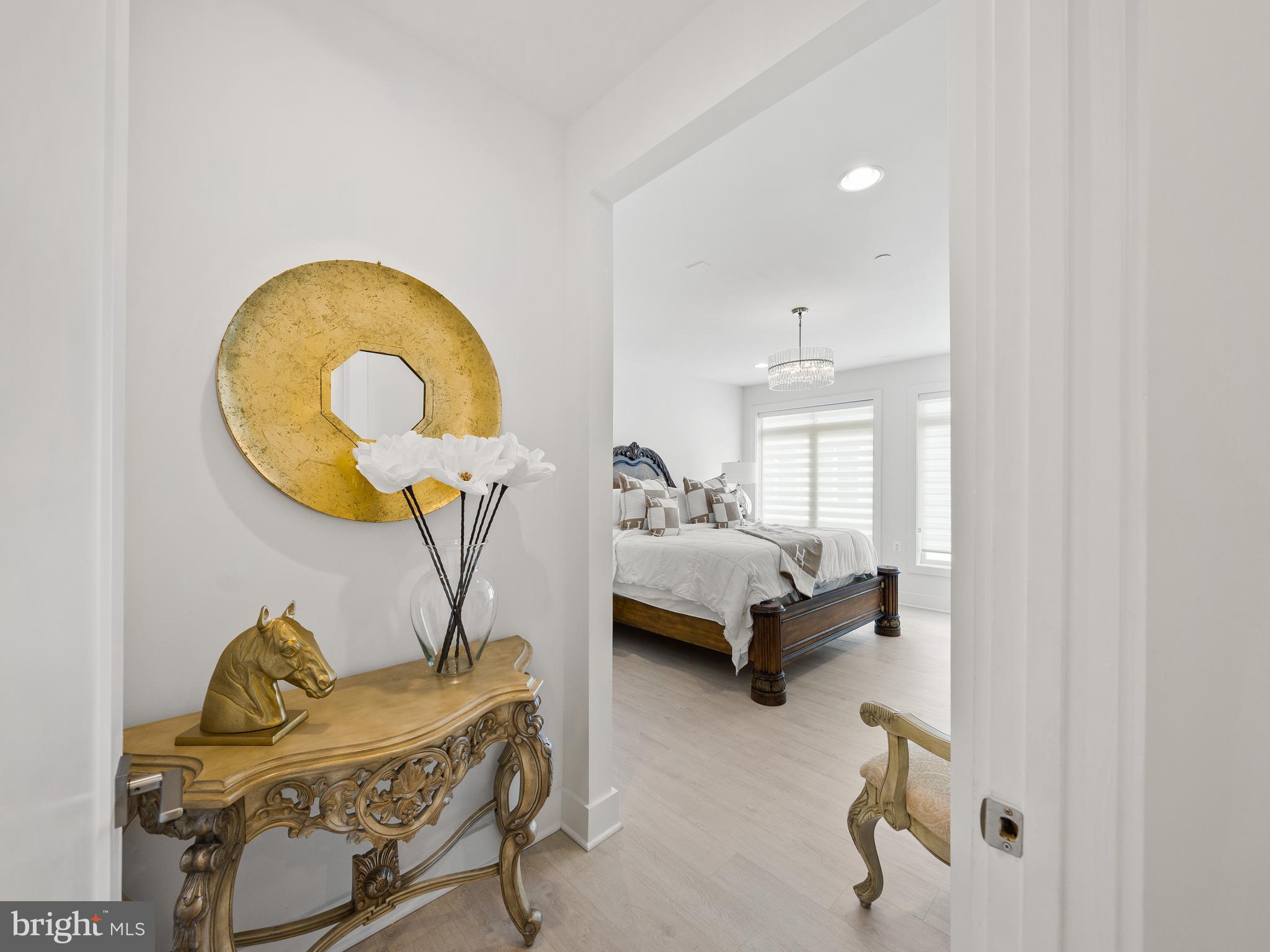 Real estate listing preview #17