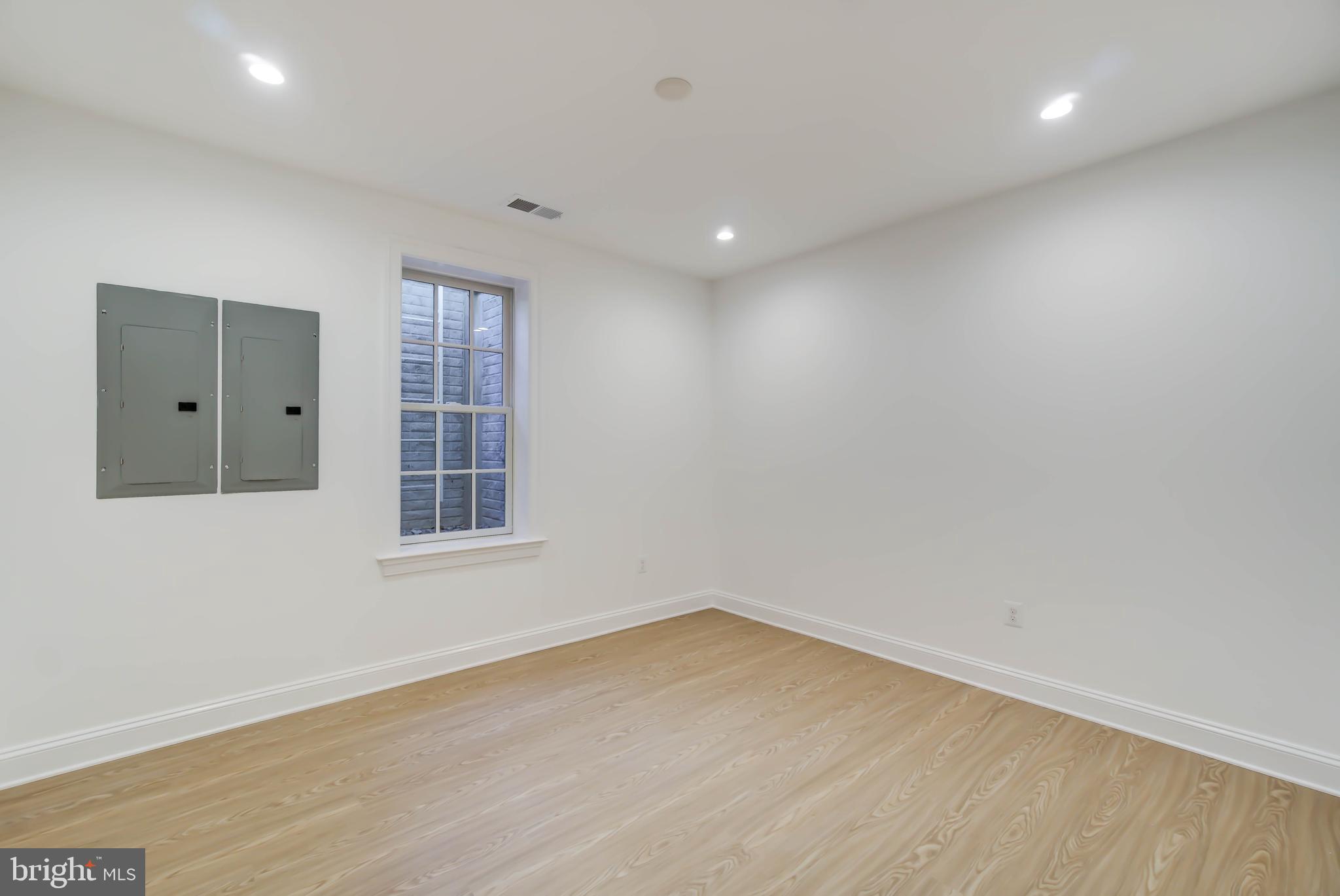 Real estate listing preview #79