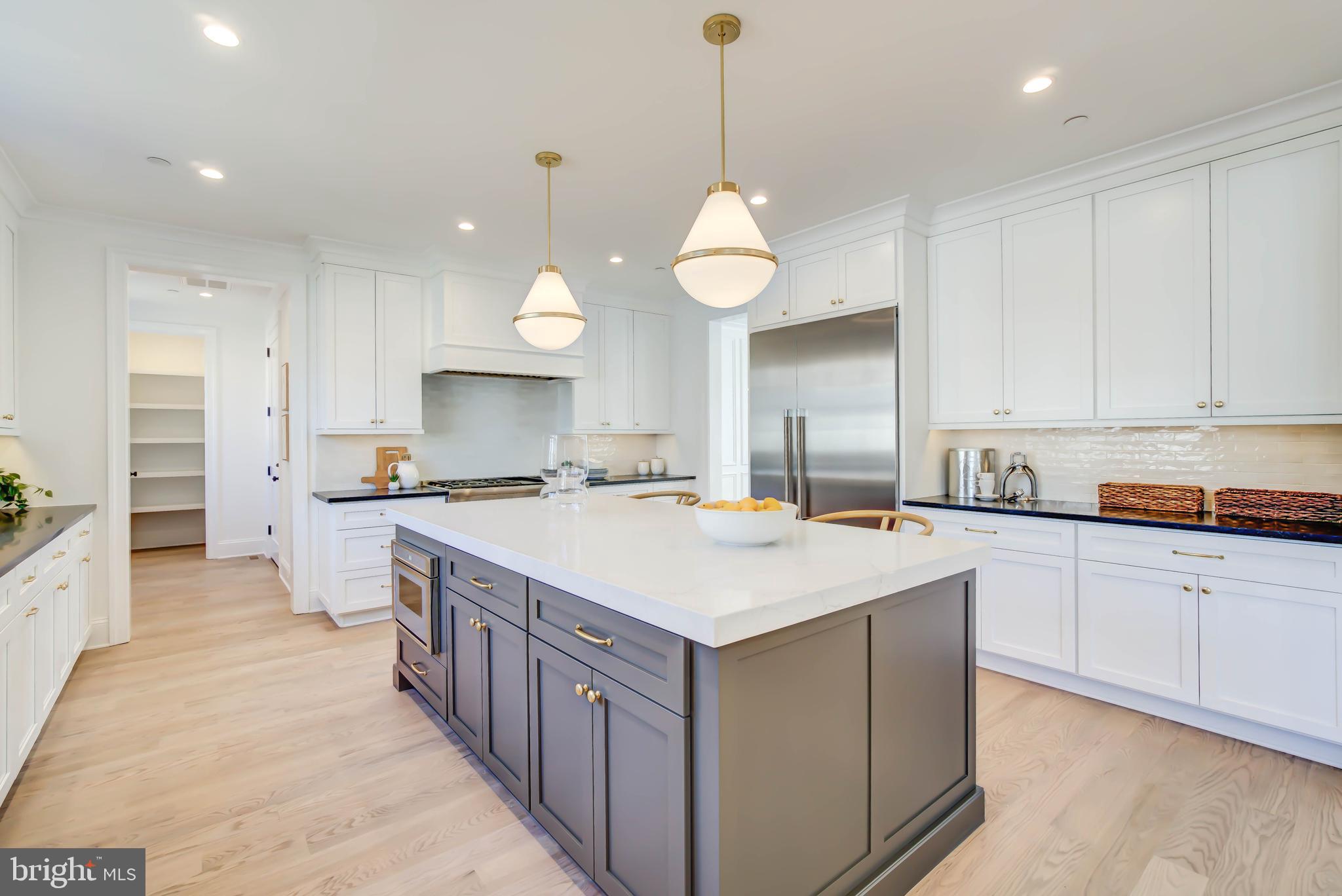 Real estate listing preview #18