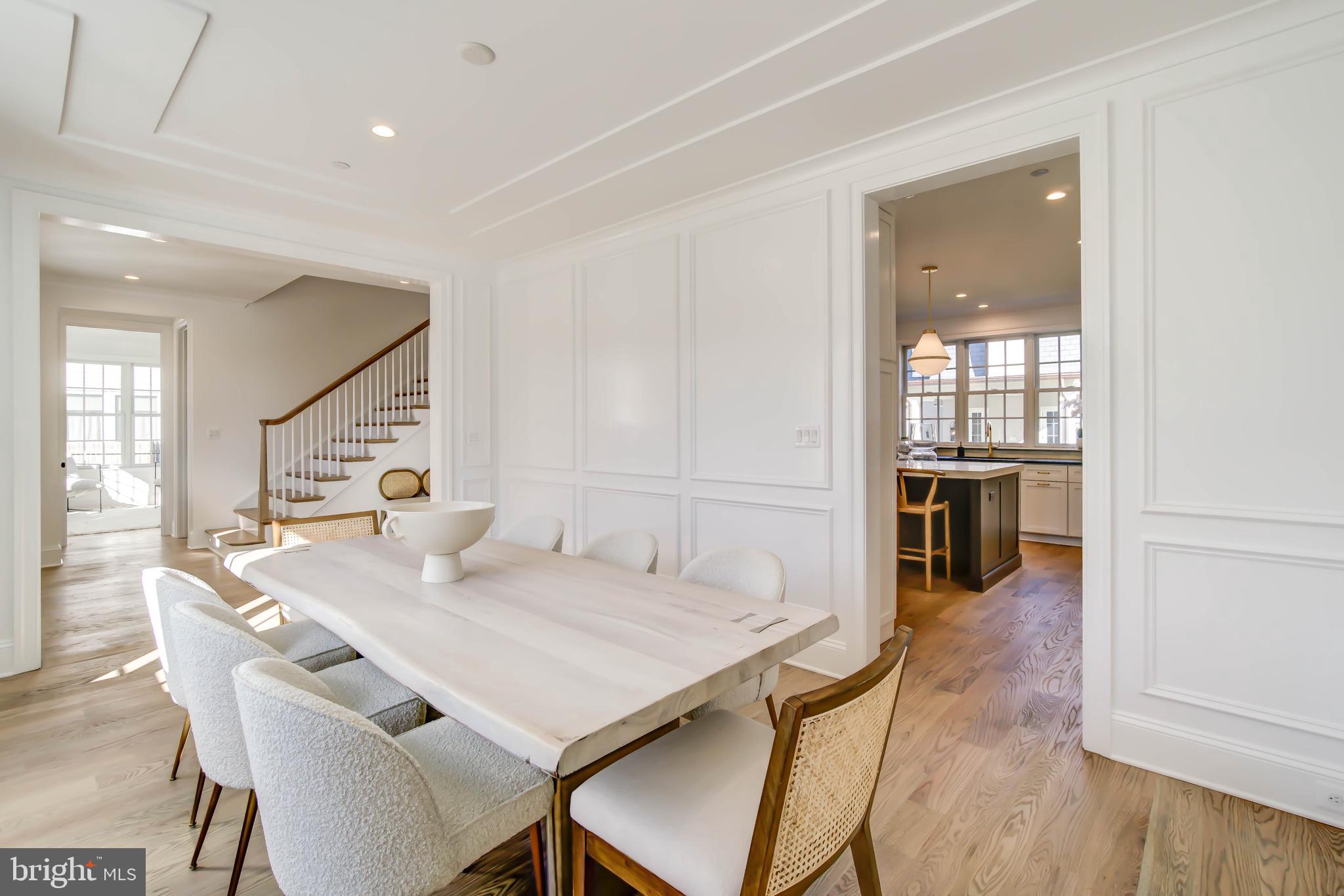 Real estate listing preview #14