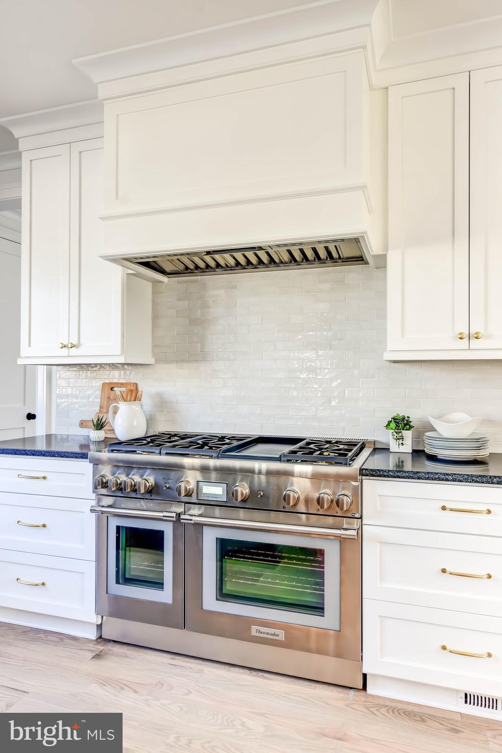 Real estate listing preview #26