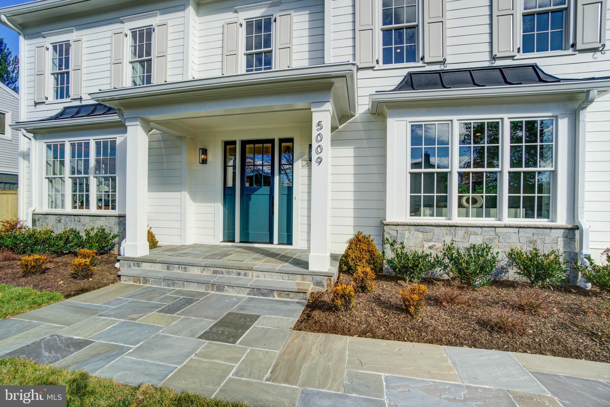 Real estate listing preview #3