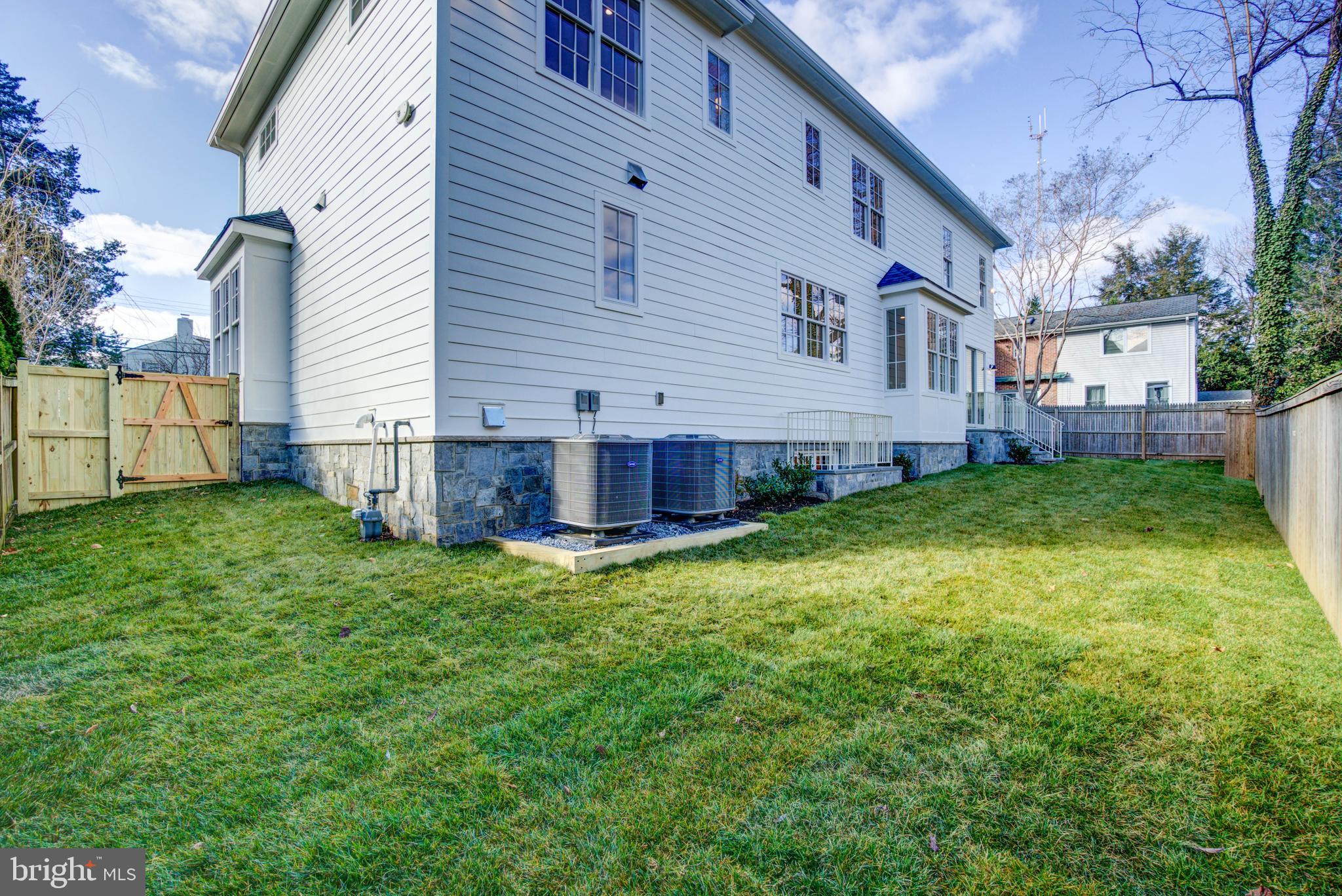 Real estate listing preview #86