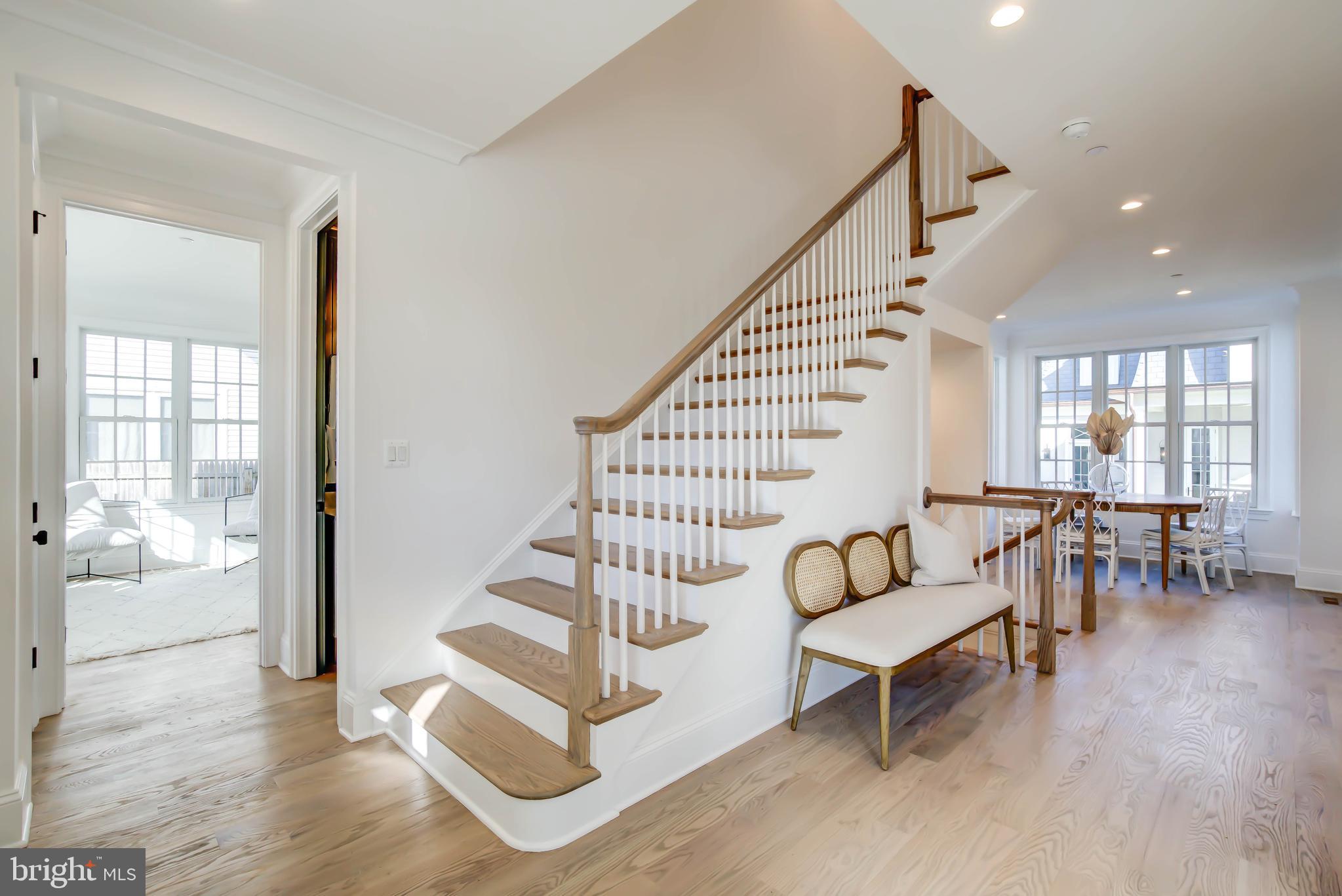 Real estate listing preview #5