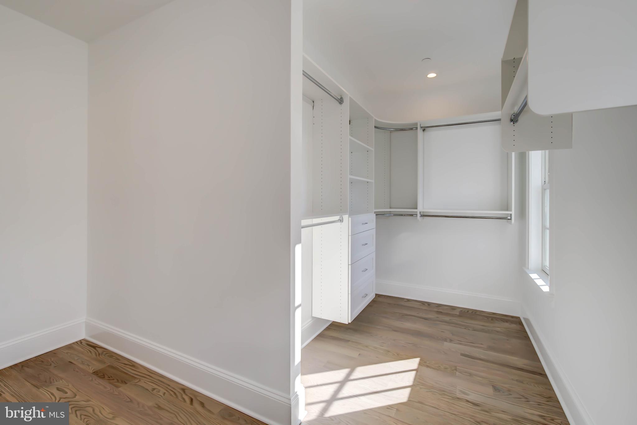 Real estate listing preview #60