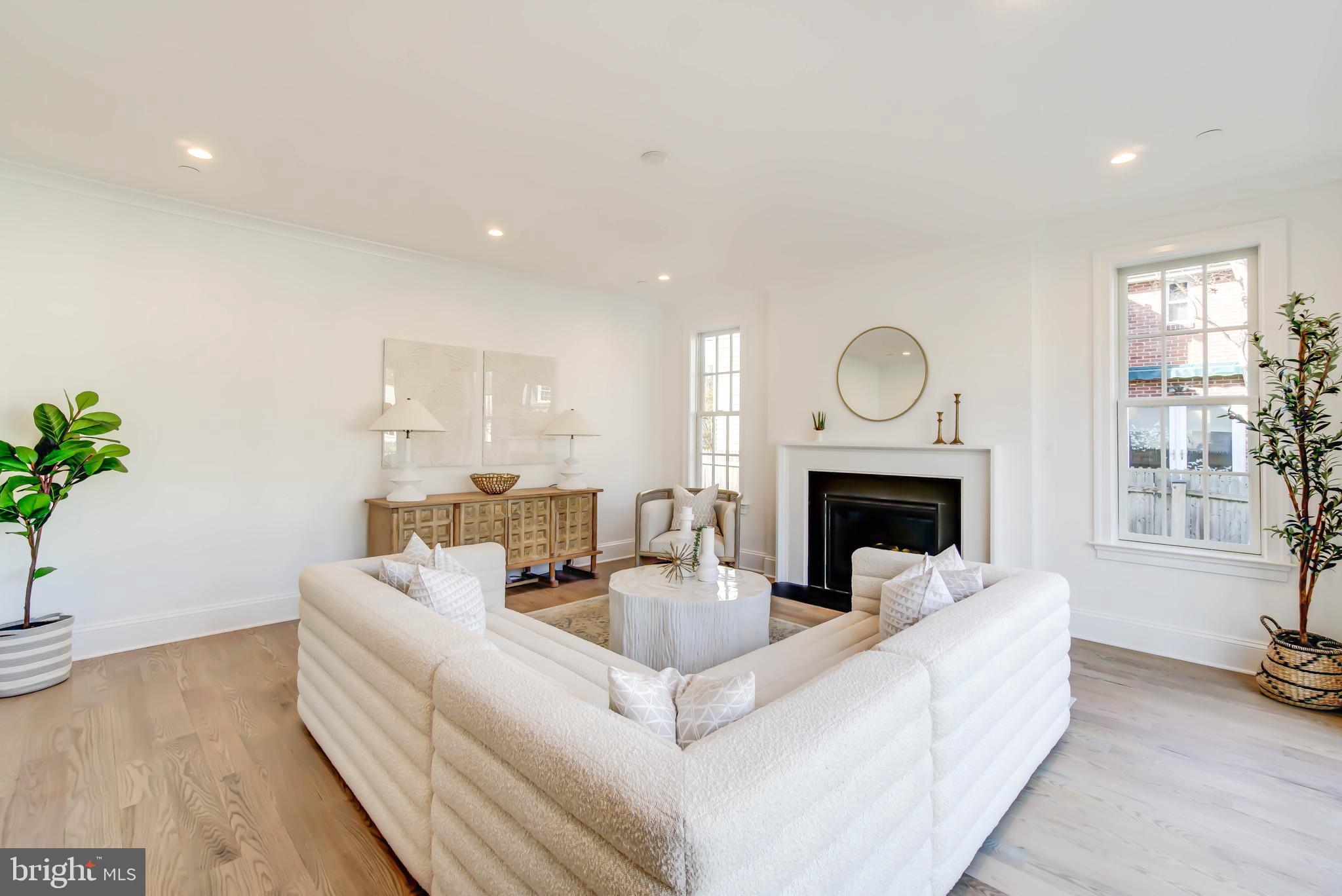 Real estate listing preview #36