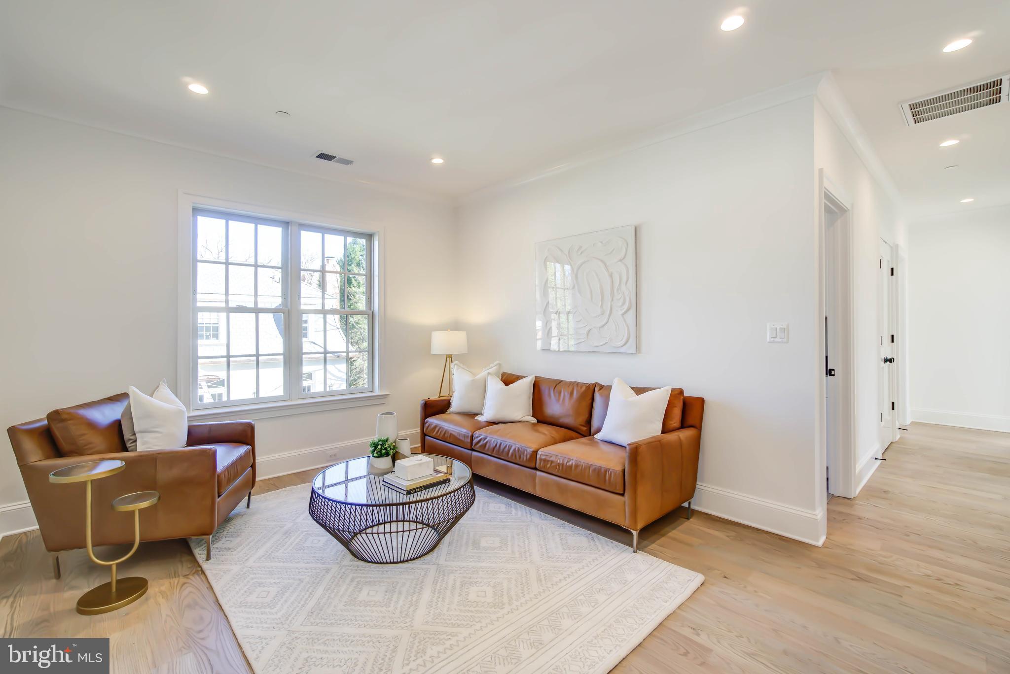 Real estate listing preview #48