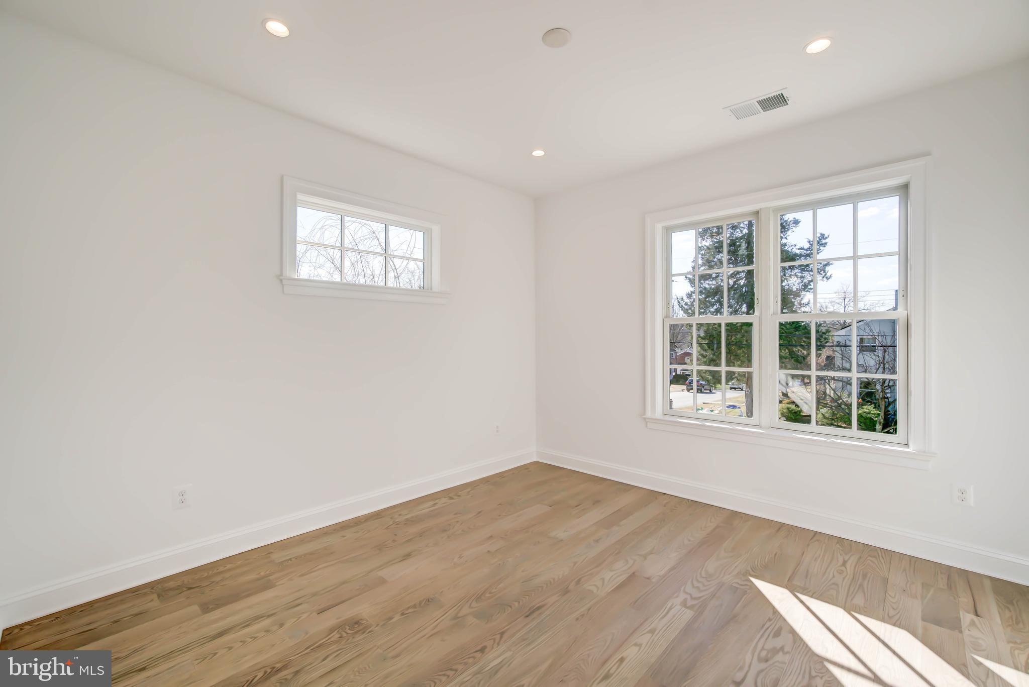 Real estate listing preview #63