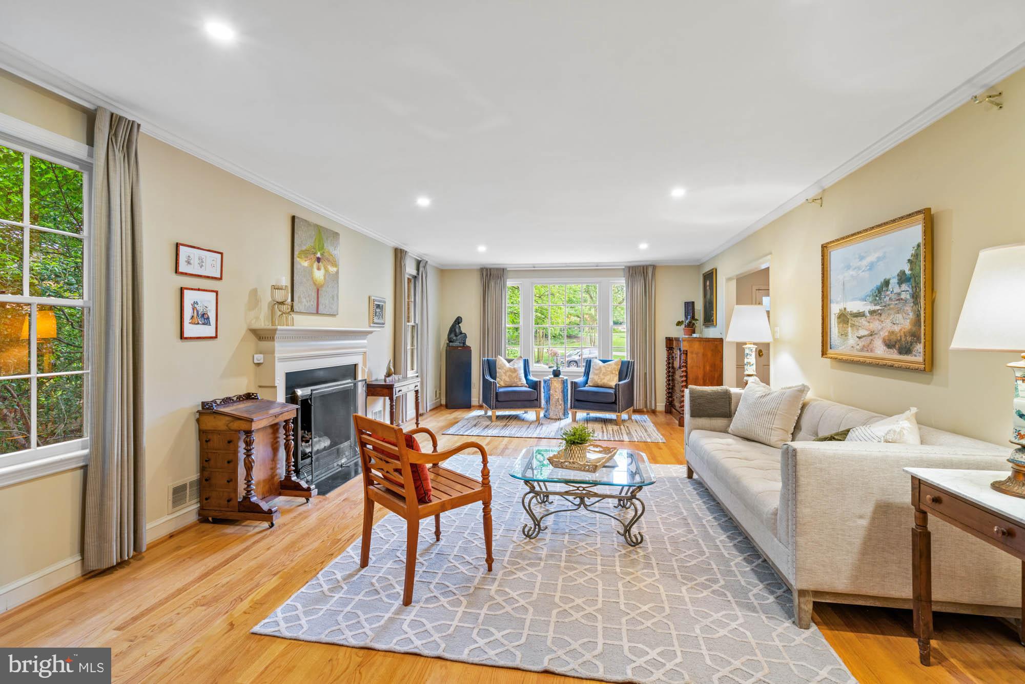 Real estate listing preview #12