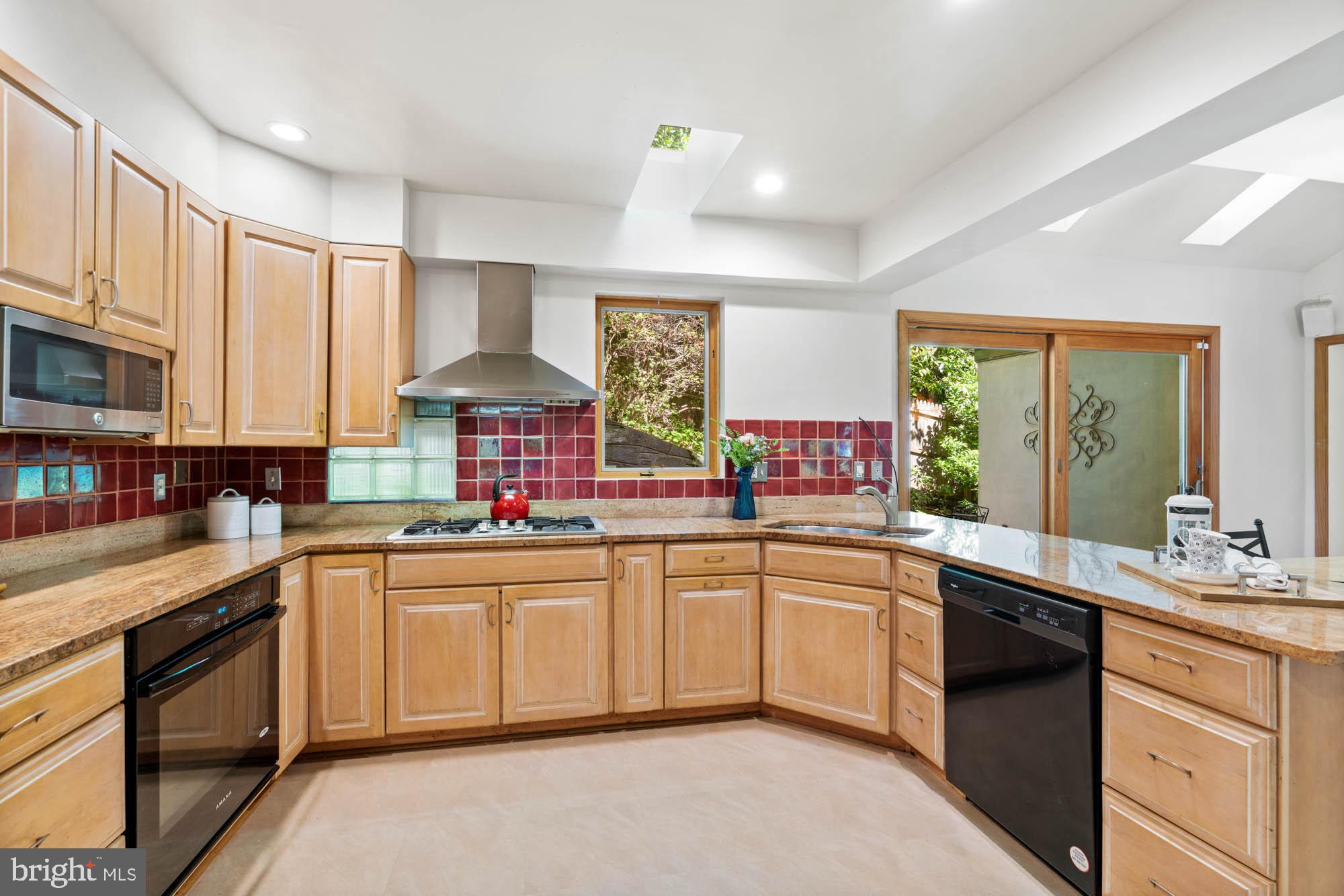 Real estate listing preview #26