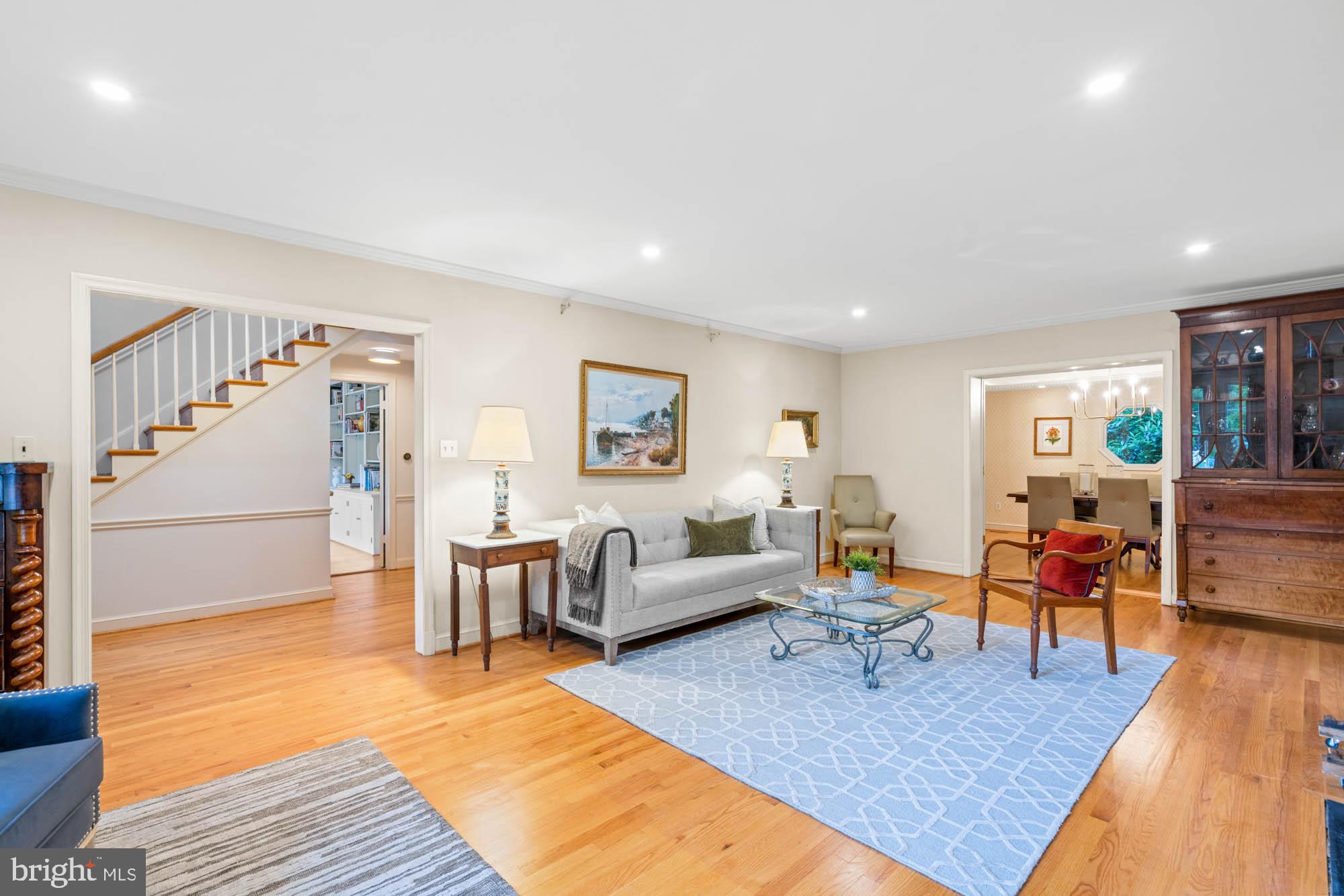 Real estate listing preview #14