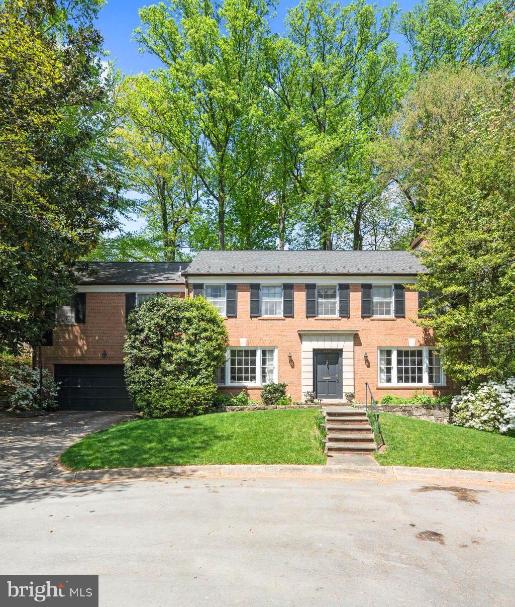 Real estate listing preview #2