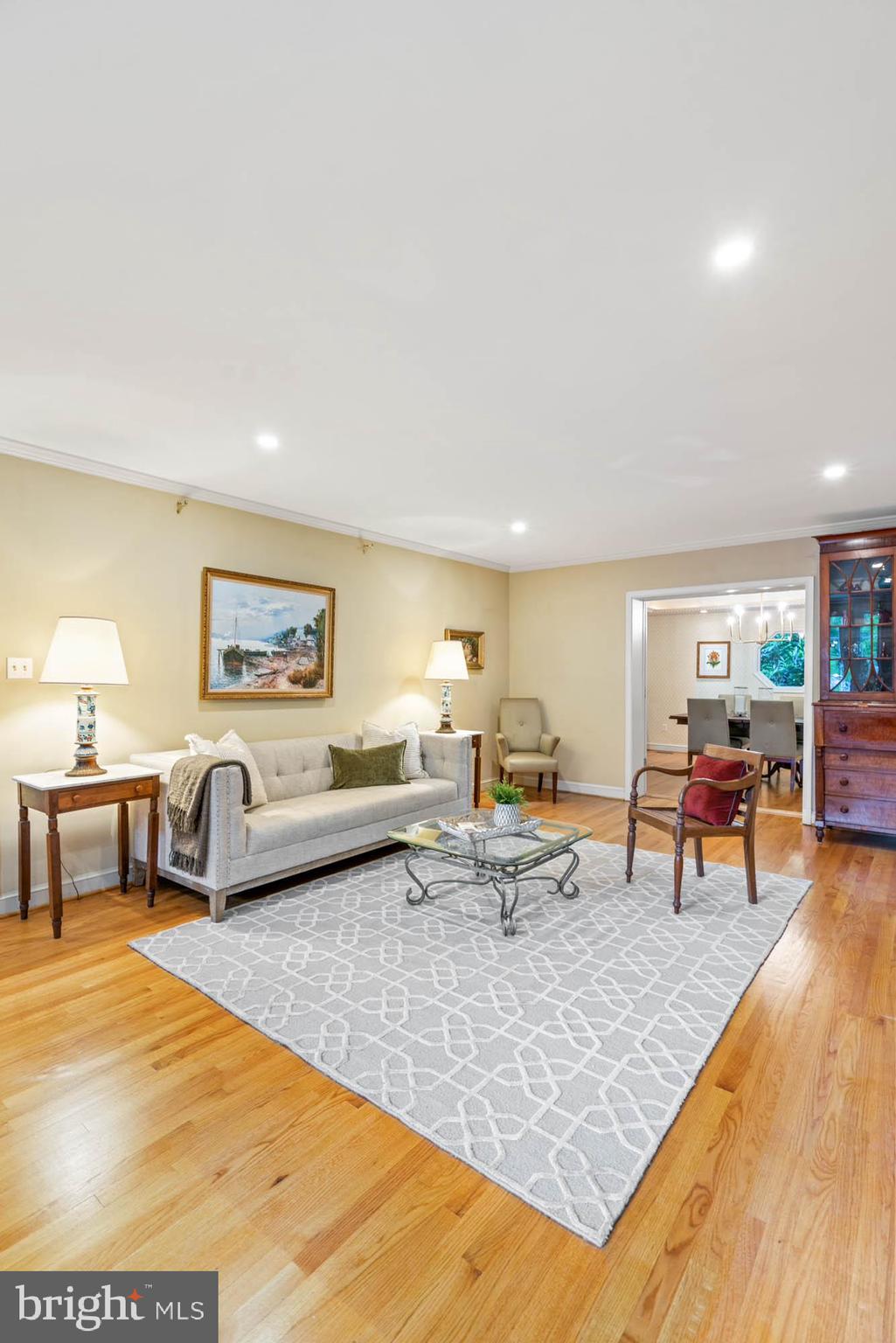 Real estate listing preview #15