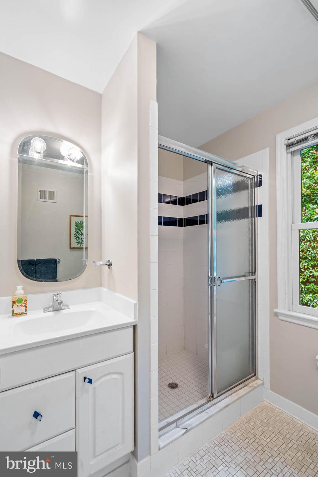 Real estate listing preview #60