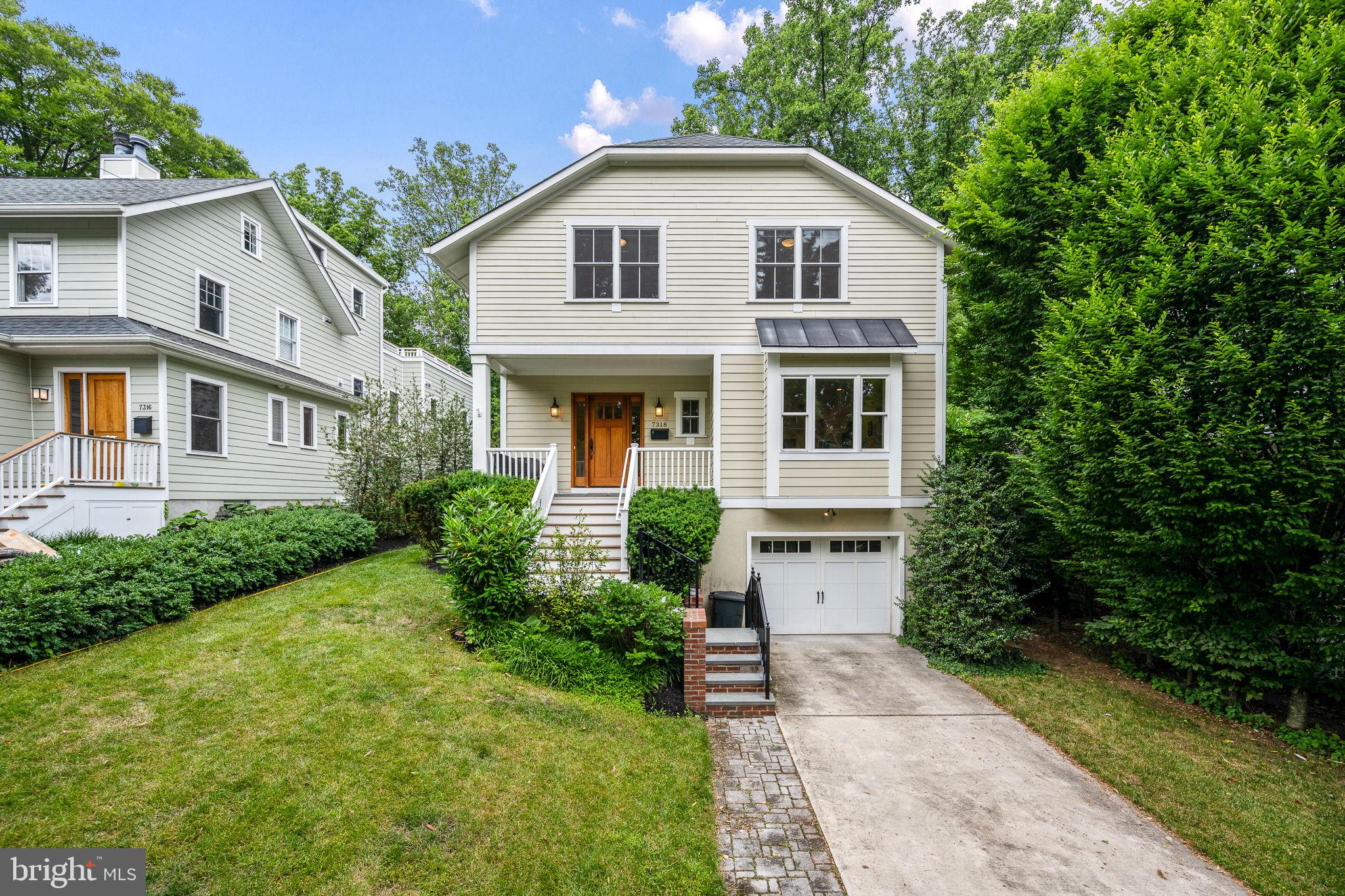 Real estate listing preview #2