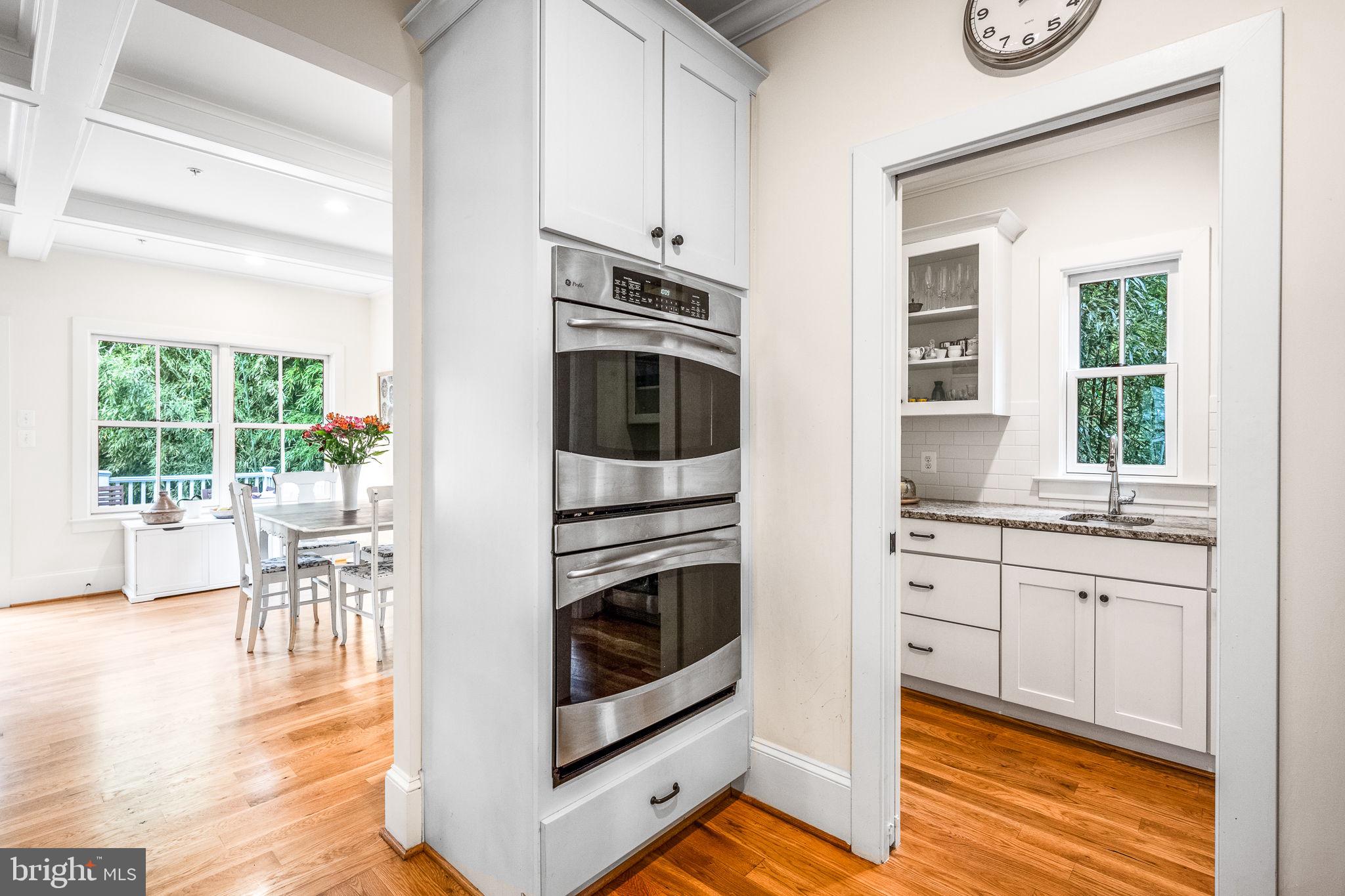 Real estate listing preview #18