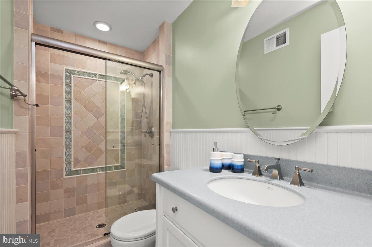 Real estate listing preview #33