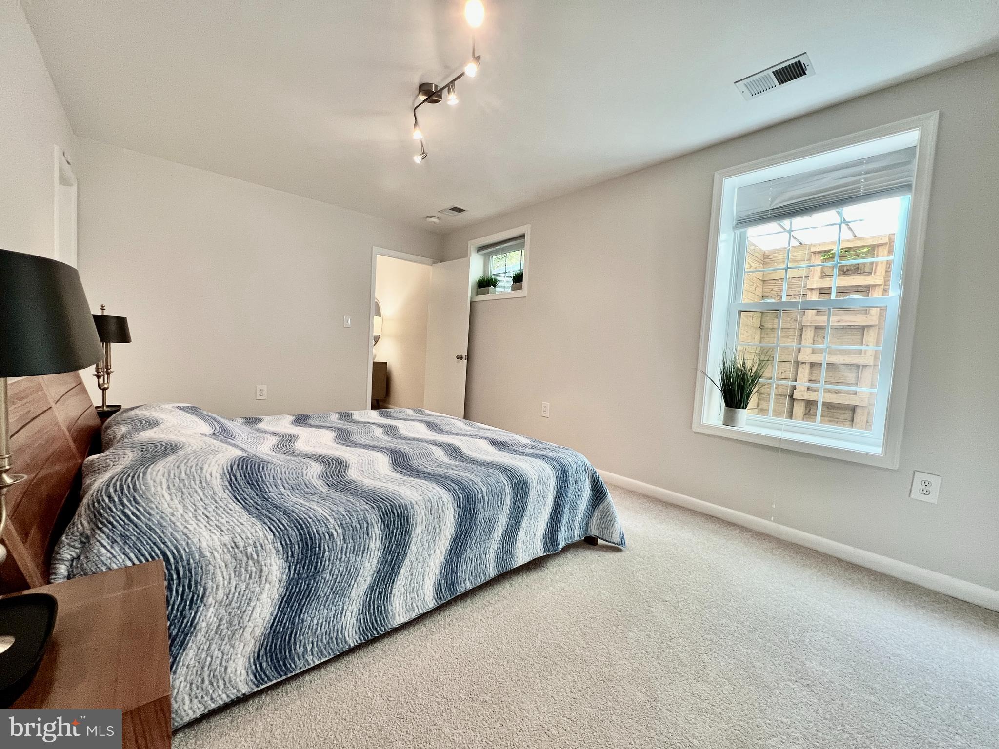 Real estate listing preview #43