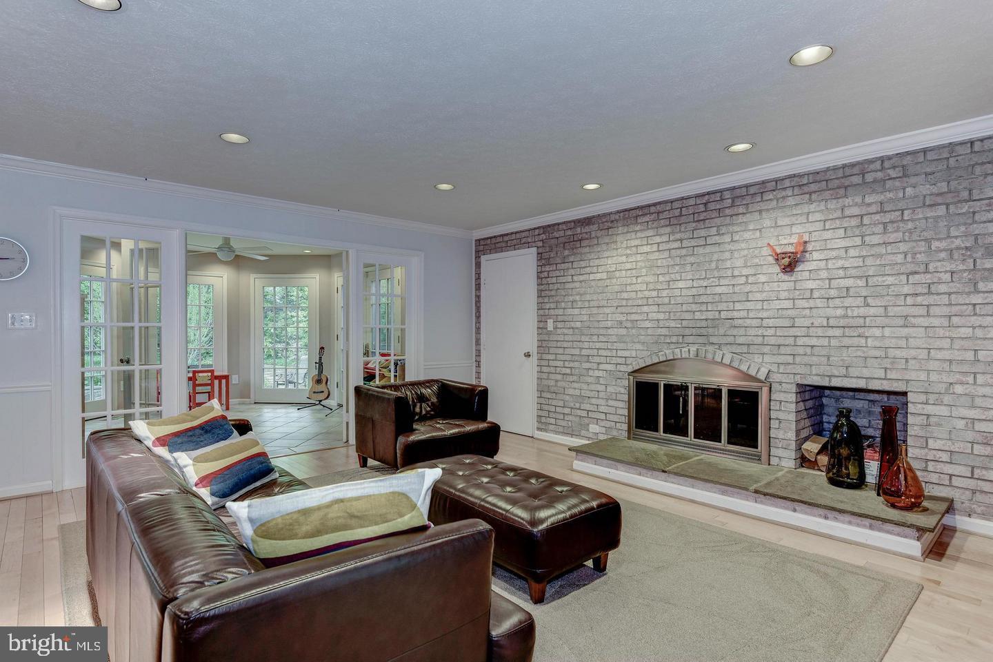 Real estate listing preview #10