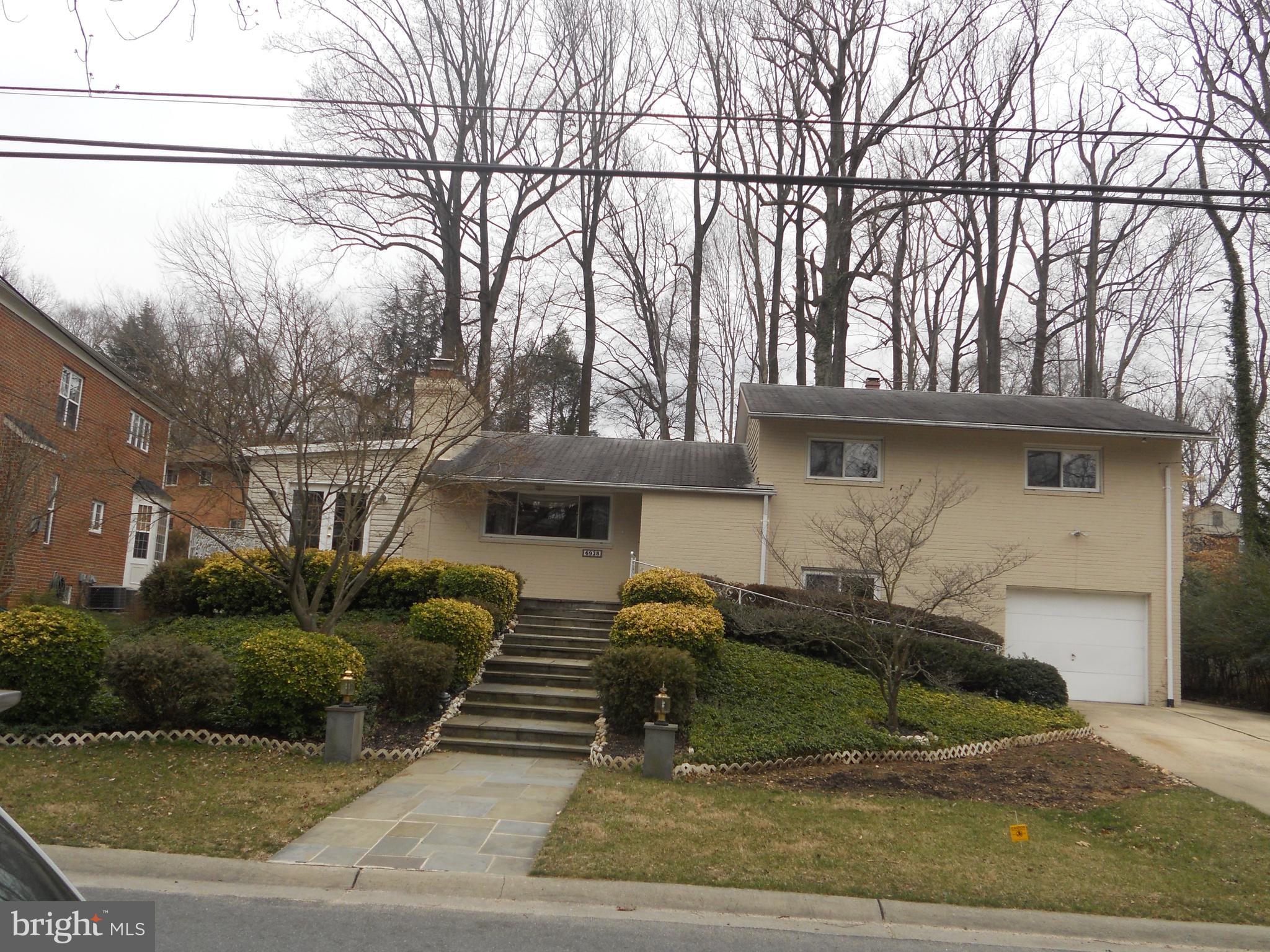 Real estate listing preview #1