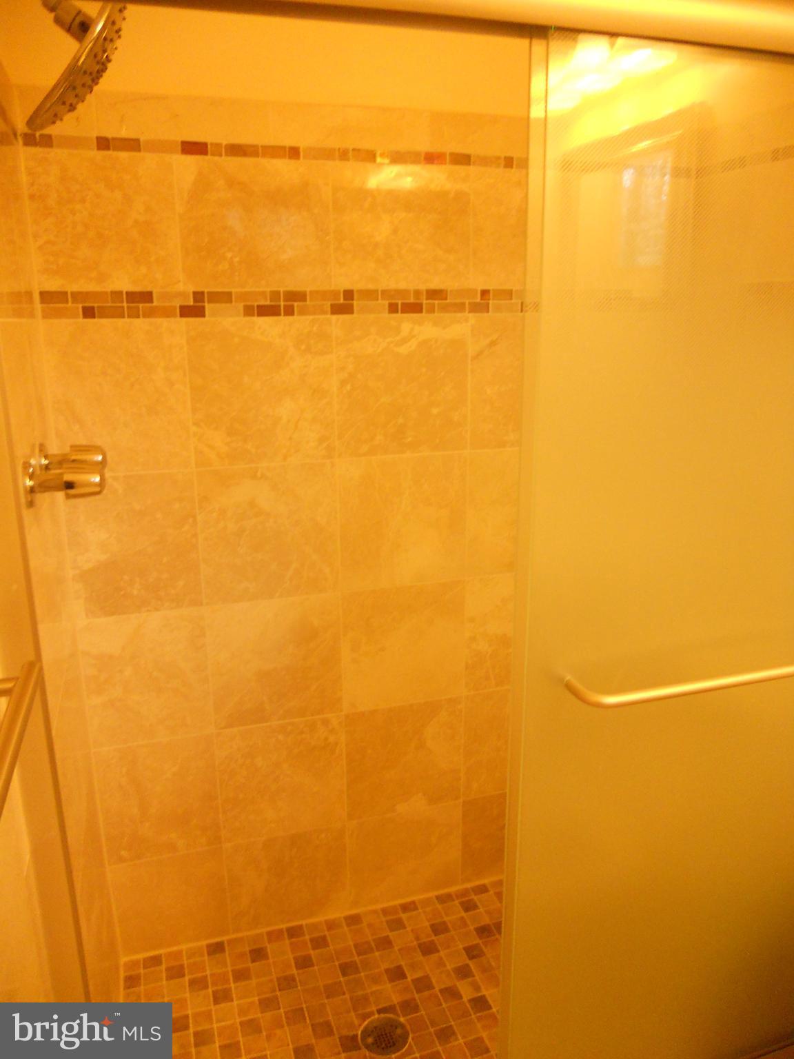 Real estate listing preview #9