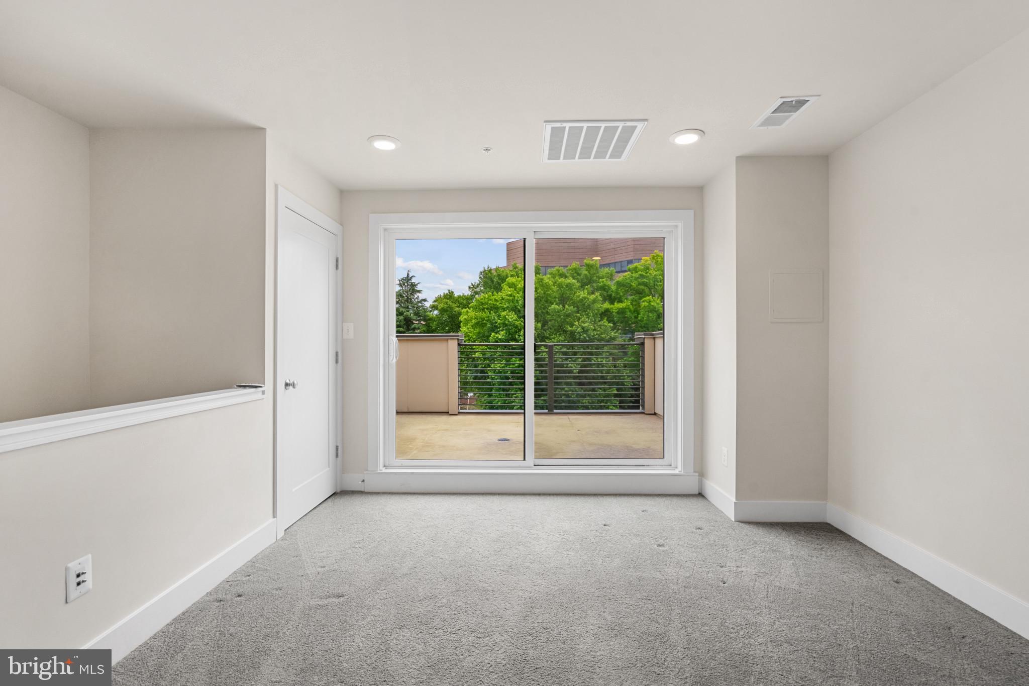 Real estate listing preview #37