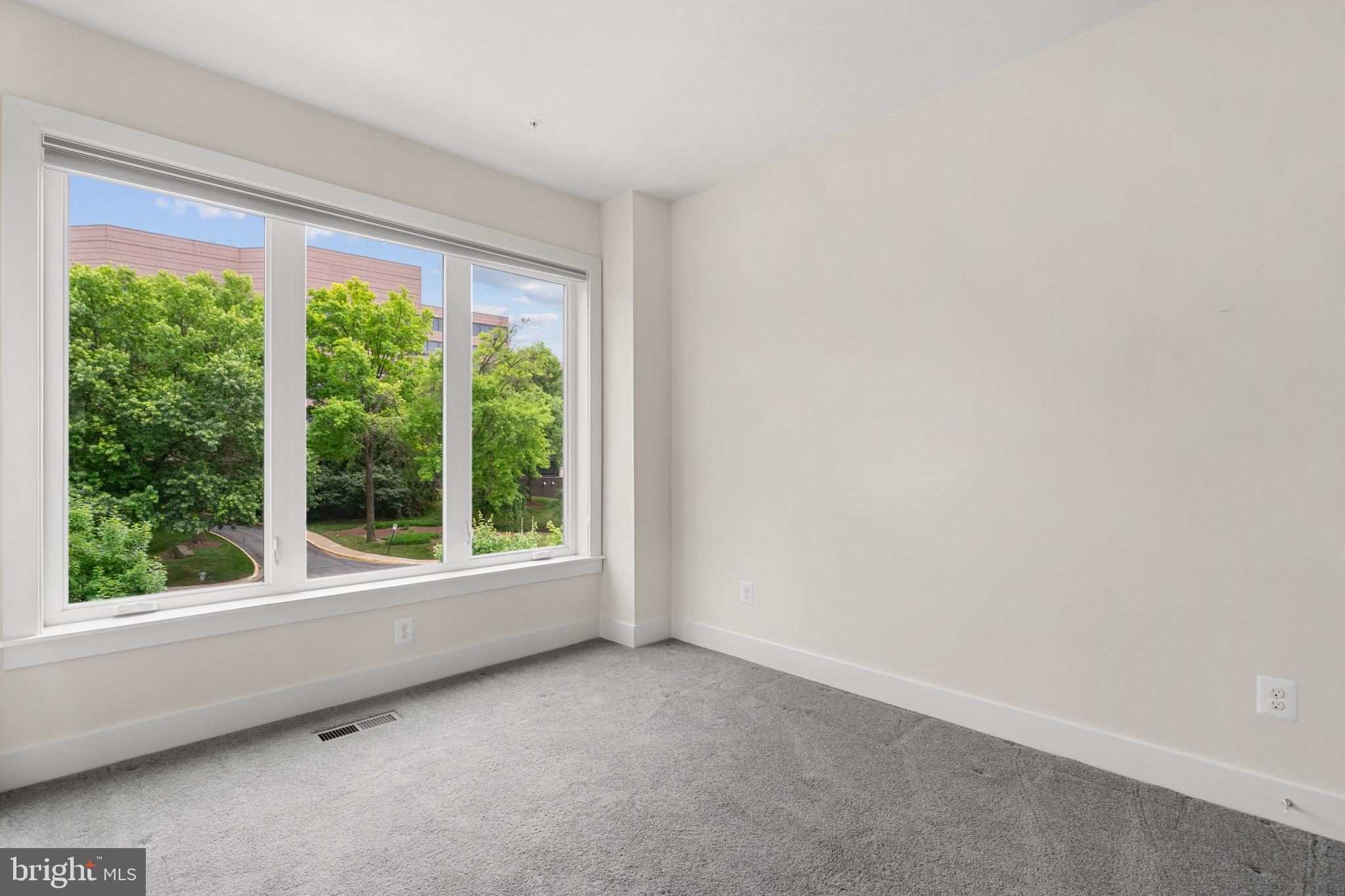 Real estate listing preview #28