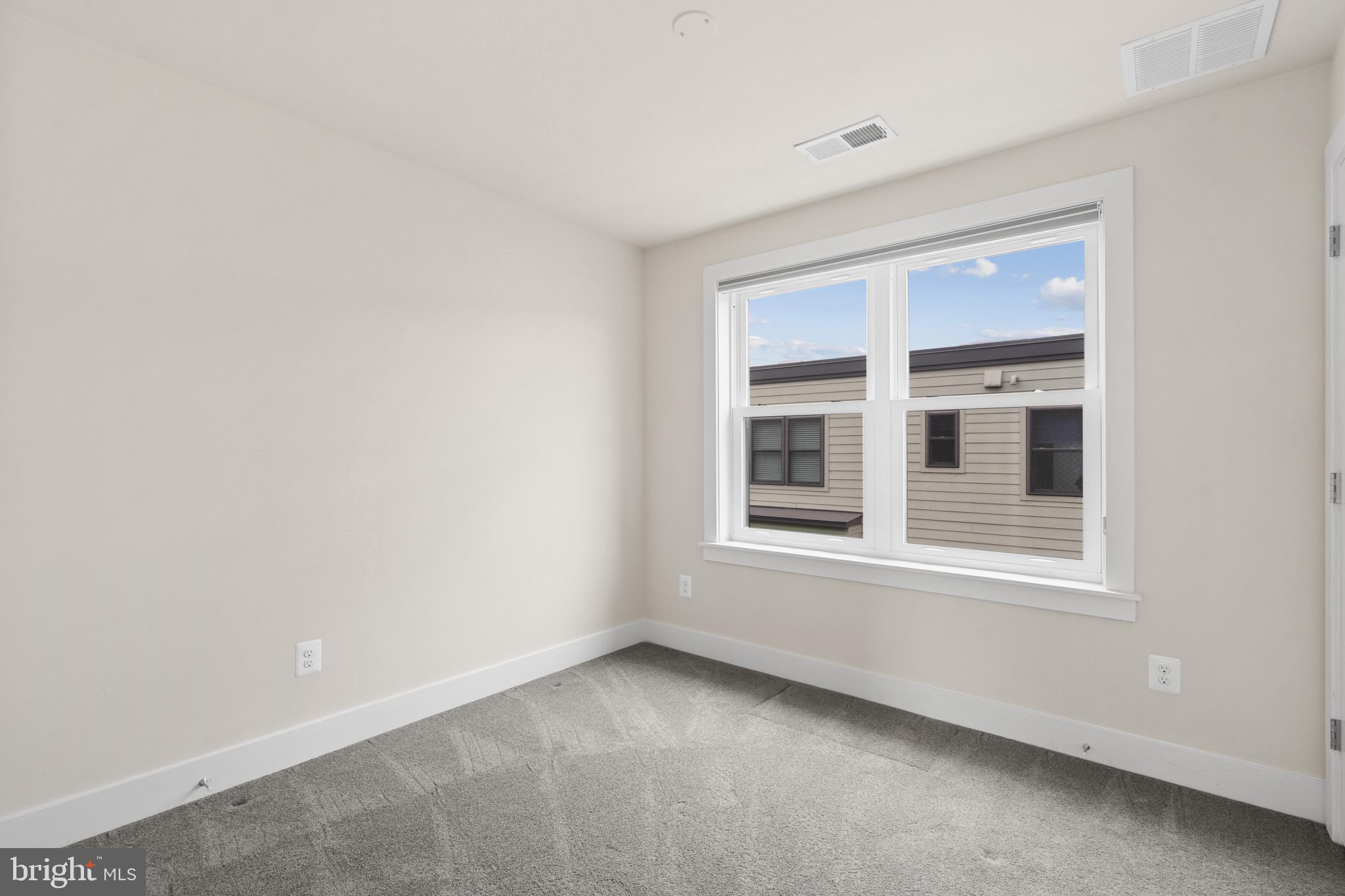 Real estate listing preview #33