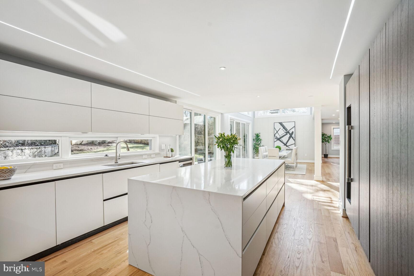 Real estate listing preview #18