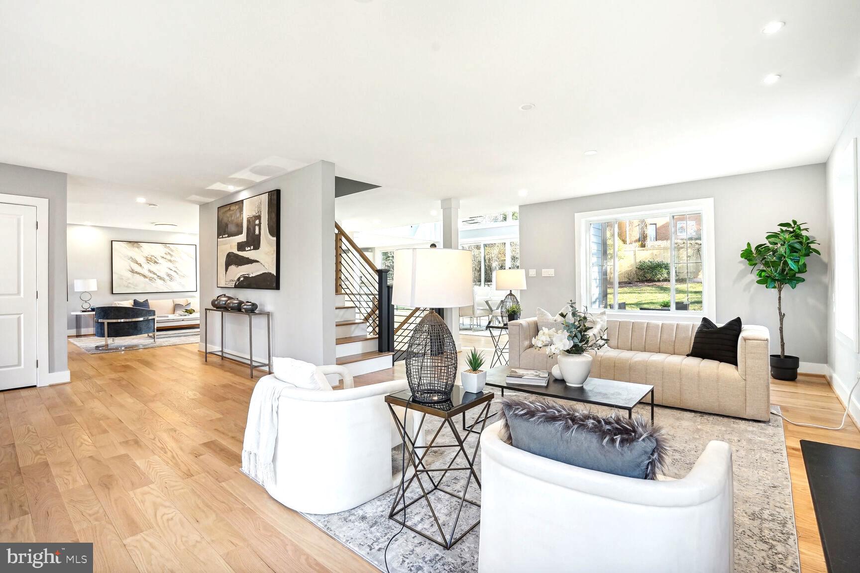 Real estate listing preview #8