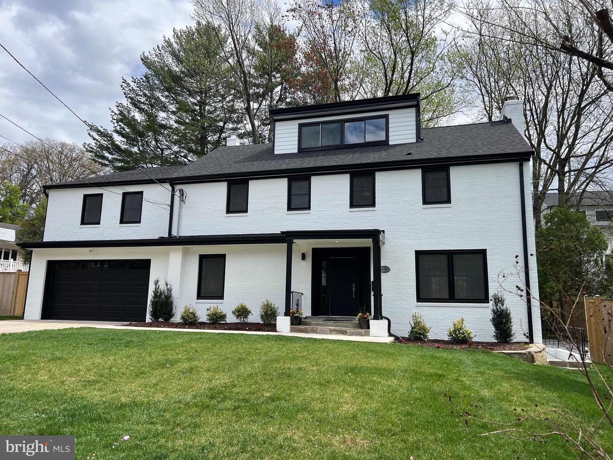 Real estate listing preview #6