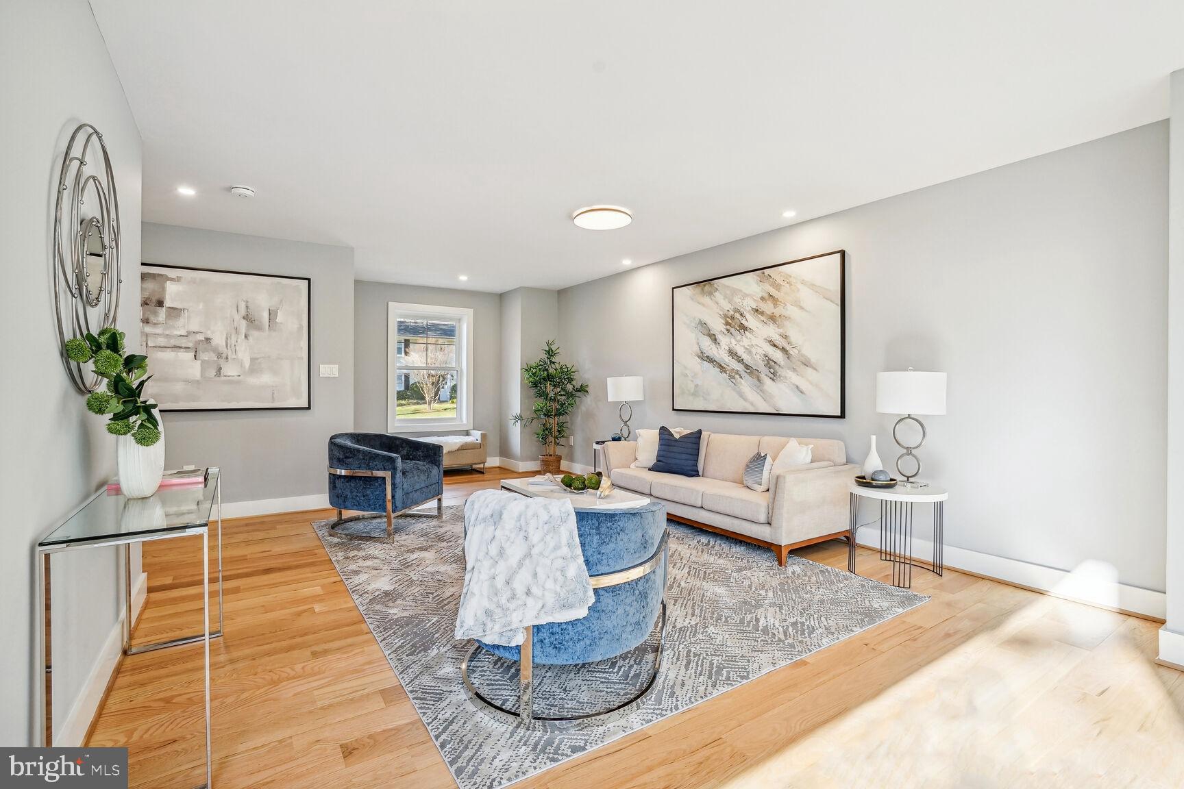 Real estate listing preview #24