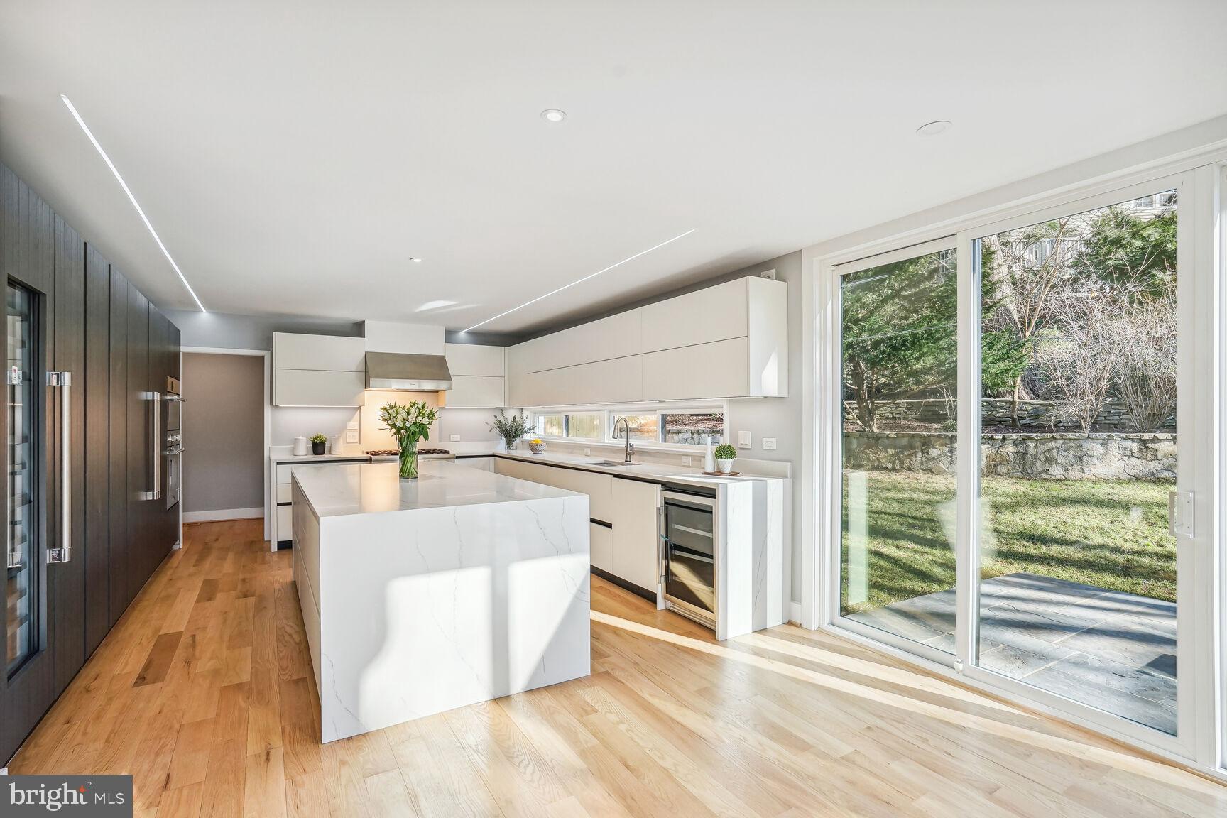 Real estate listing preview #22