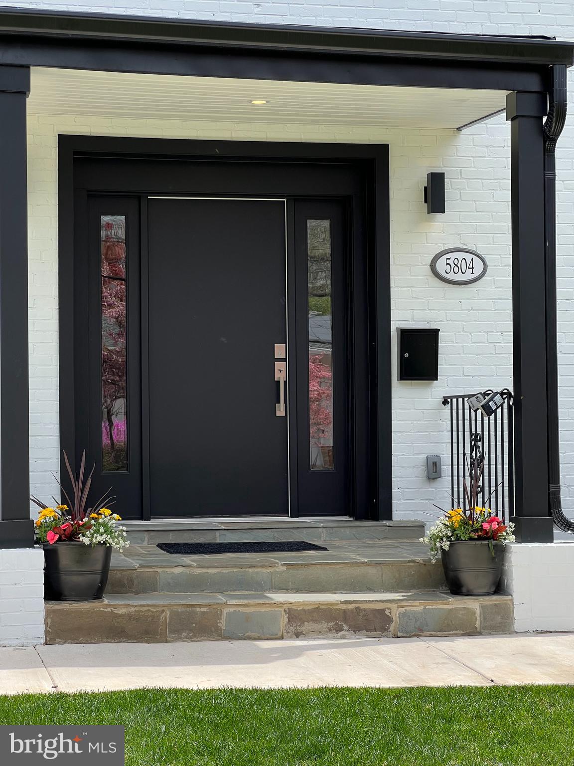 Real estate listing preview #1