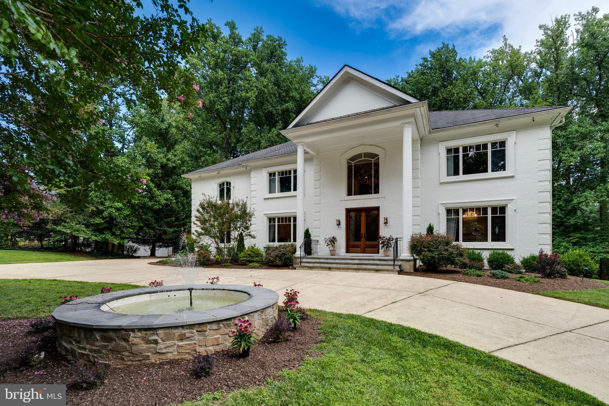 Real estate listing preview #1