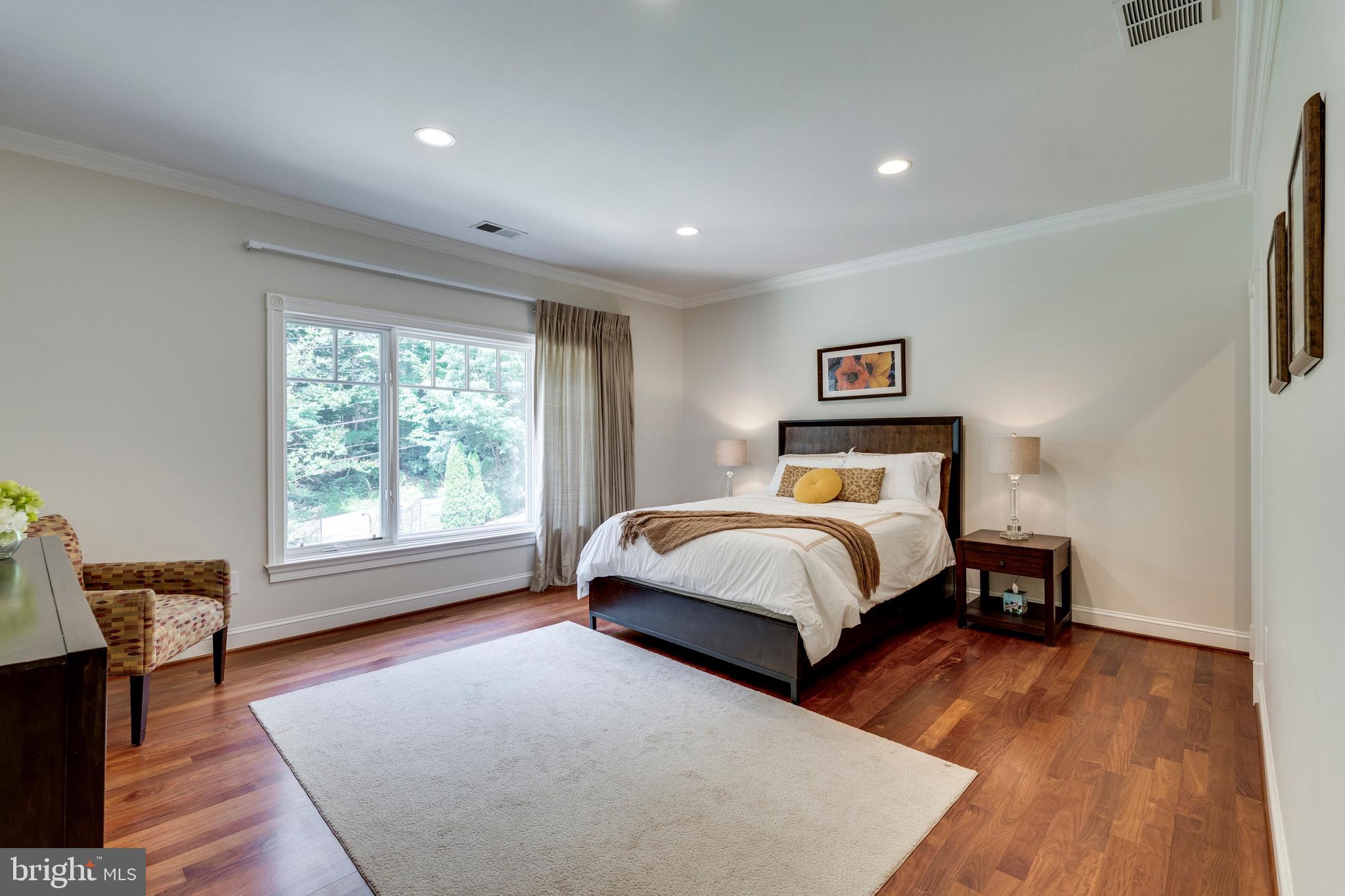 Real estate listing preview #50