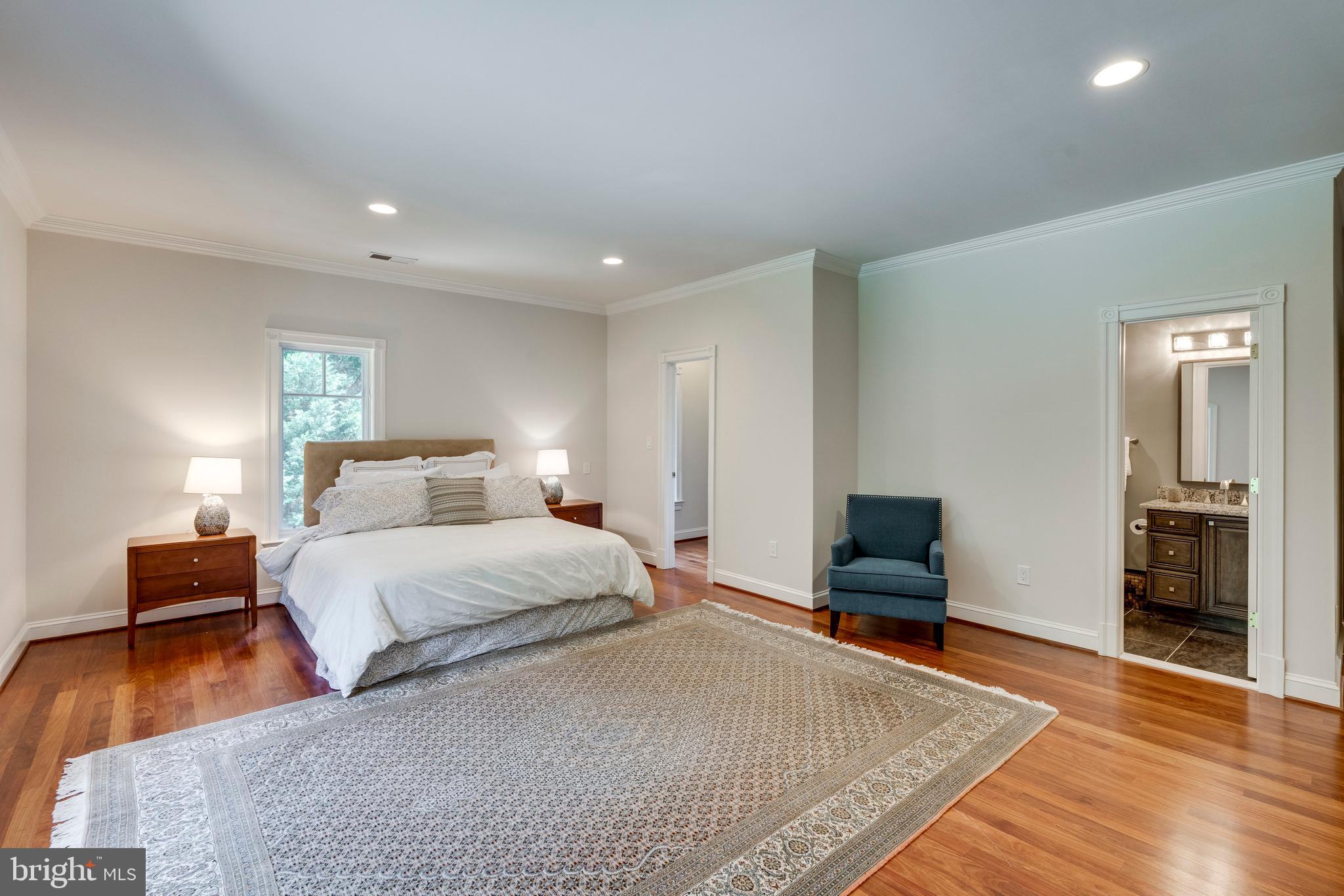 Real estate listing preview #54