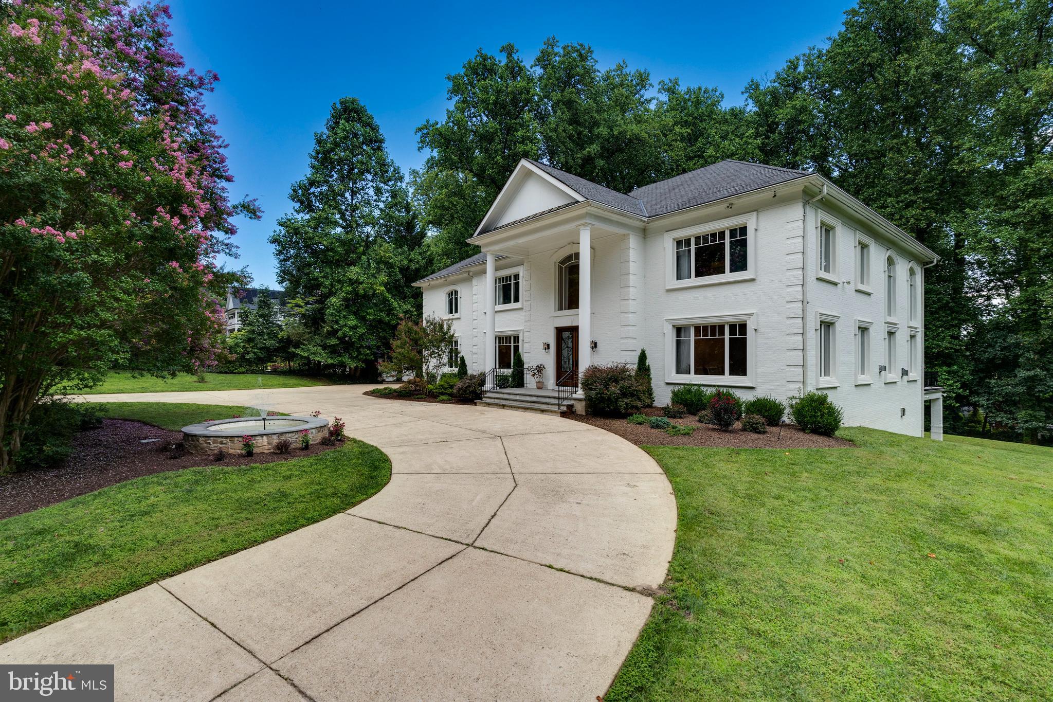 Real estate listing preview #4