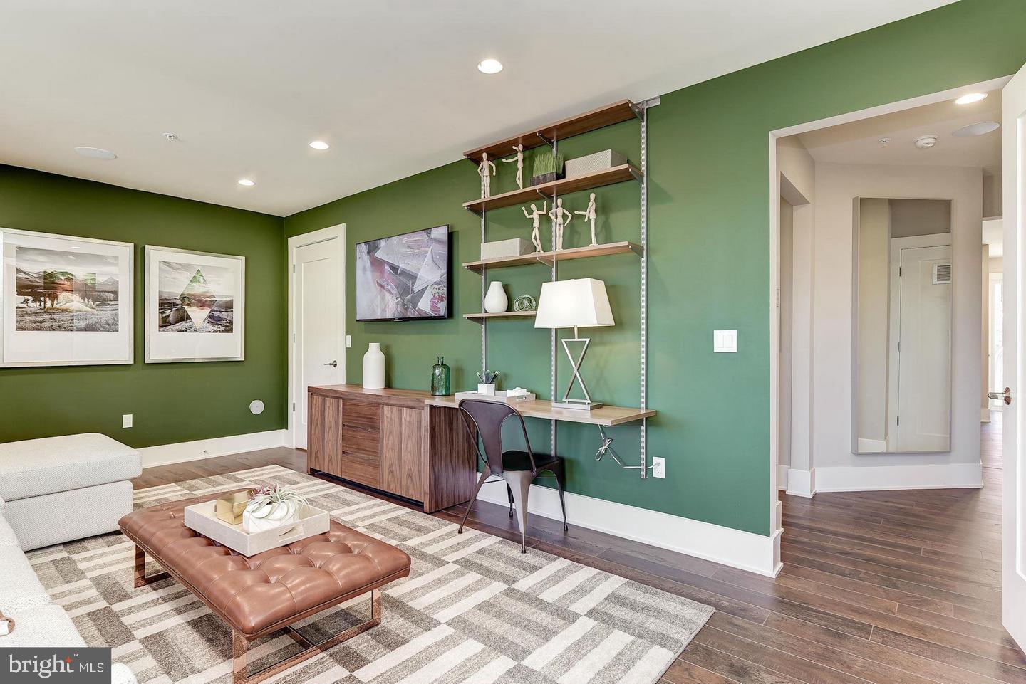 Real estate listing preview #4