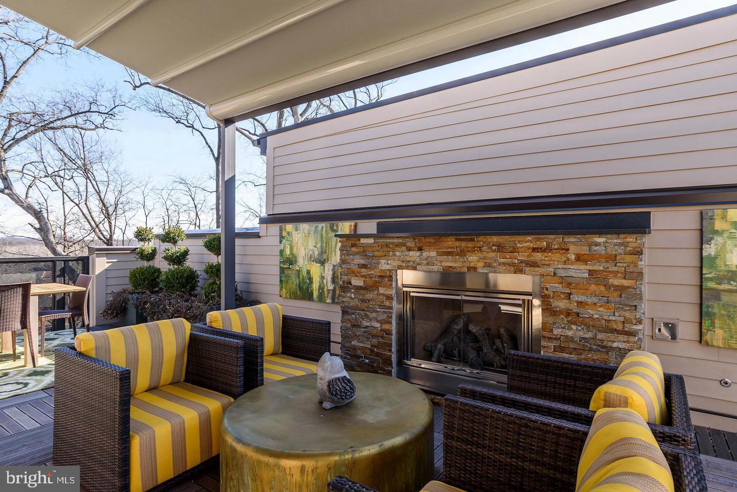 Real estate listing preview #22