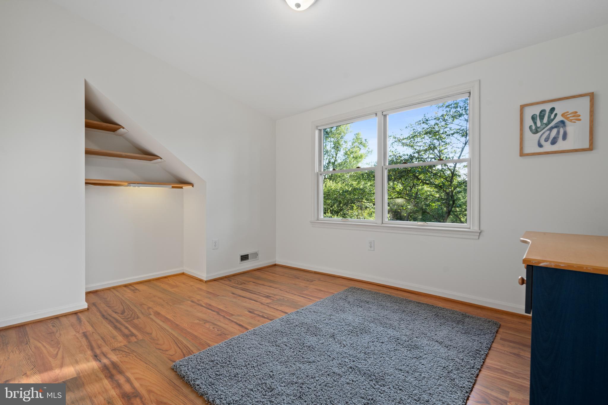 Real estate listing preview #23