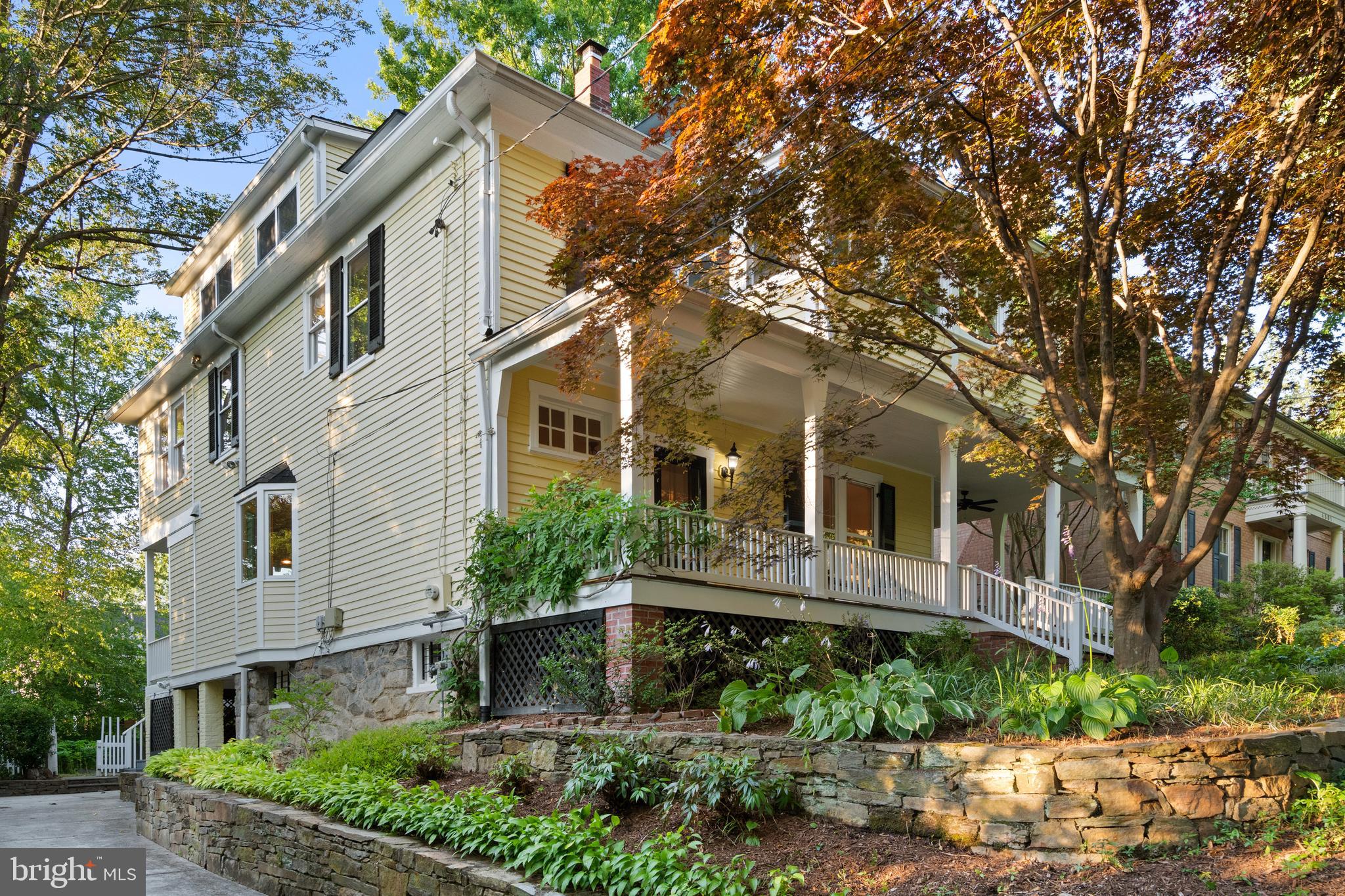 Real estate listing preview #4