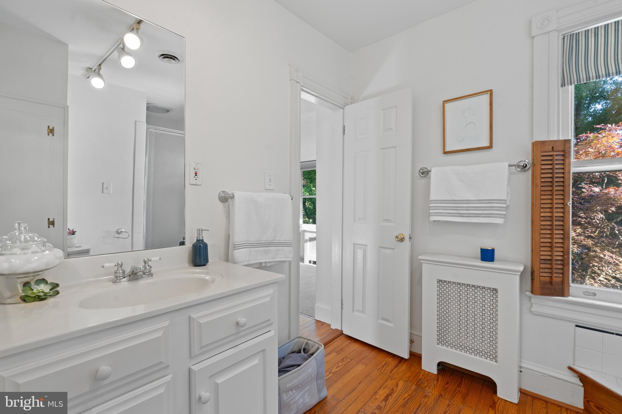 Real estate listing preview #32