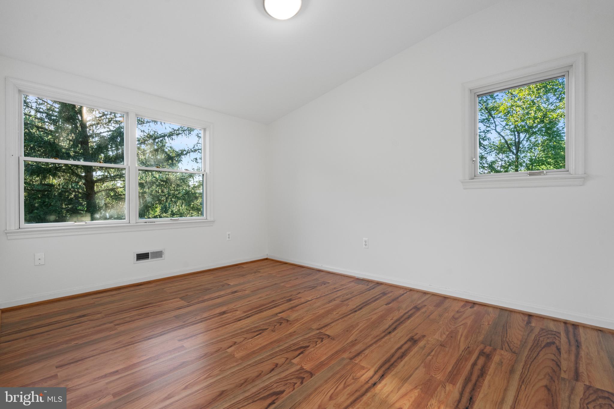 Real estate listing preview #21