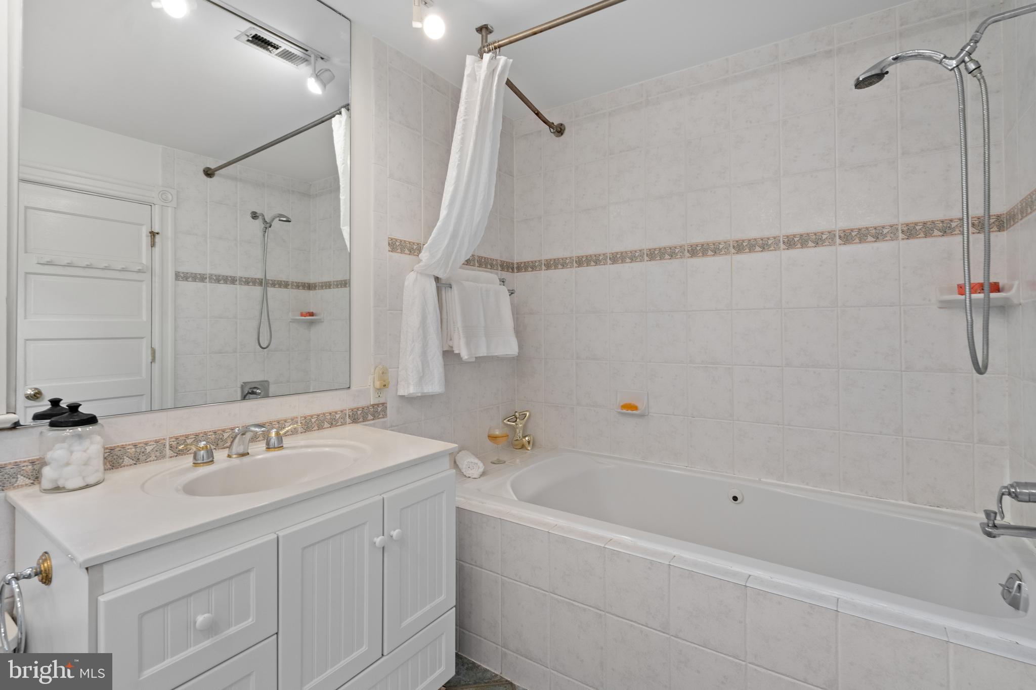 Real estate listing preview #38