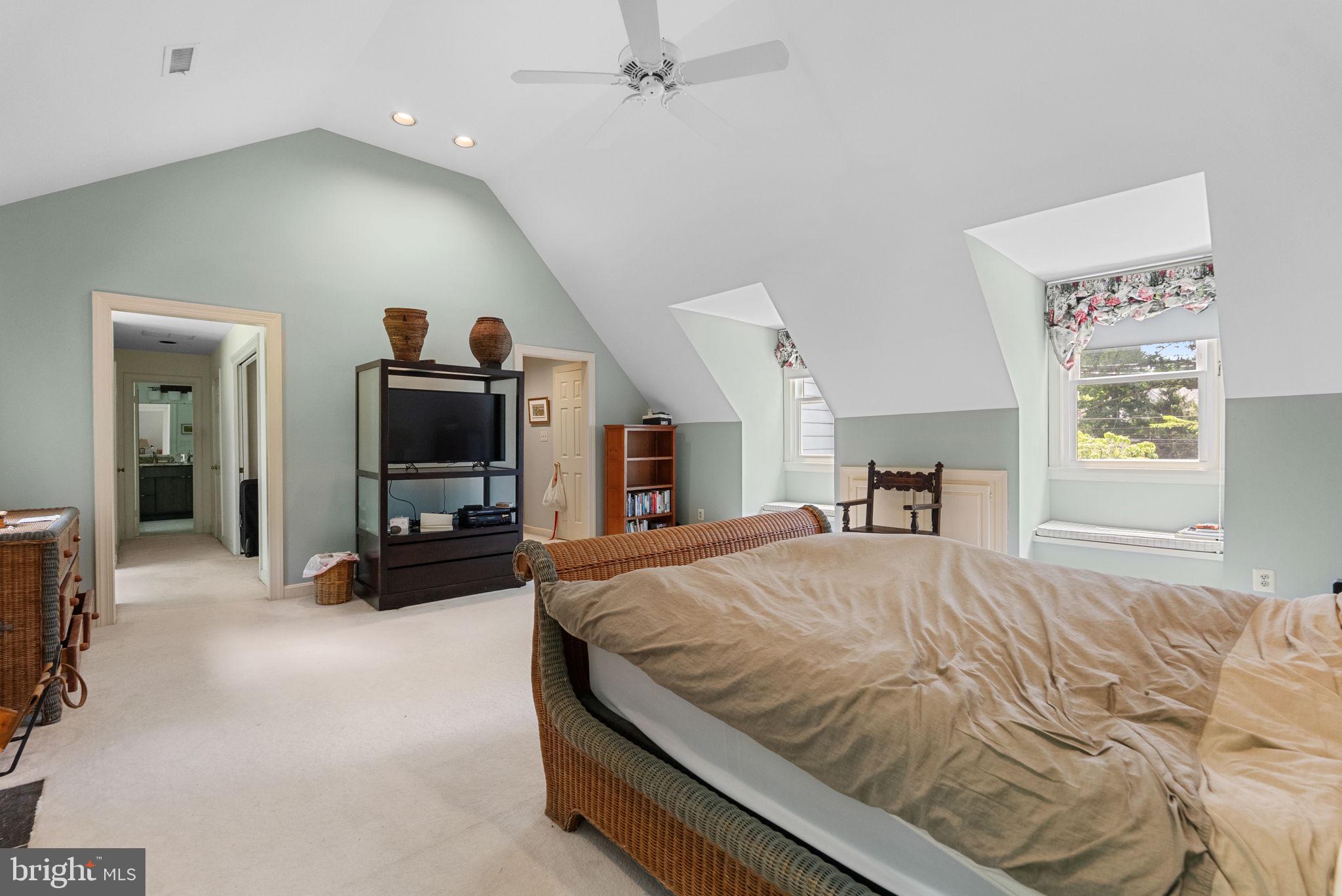 Real estate listing preview #22